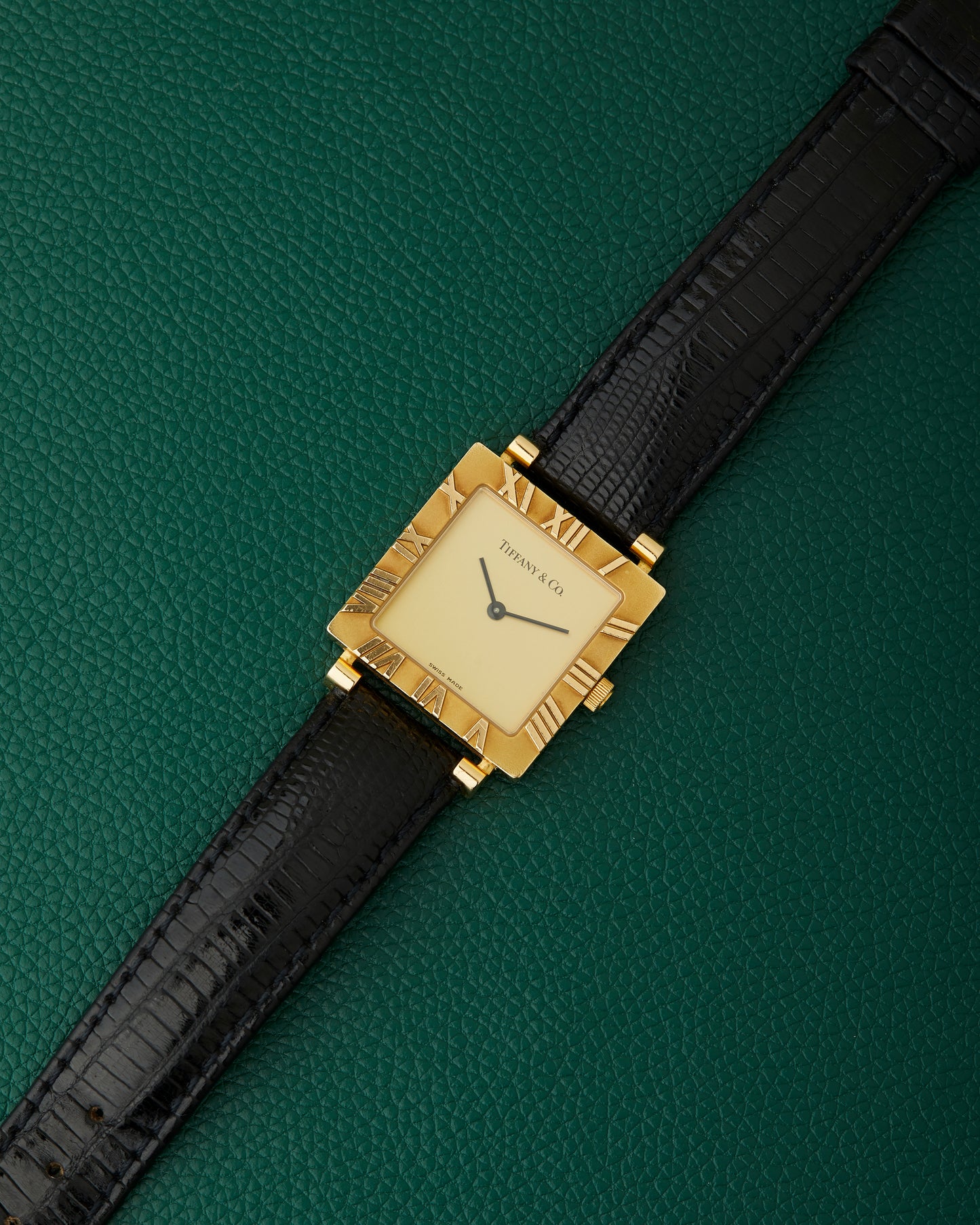 Tiffany & Co. Atlas Ref. L3630 Square 18k Yellow Gold With Box