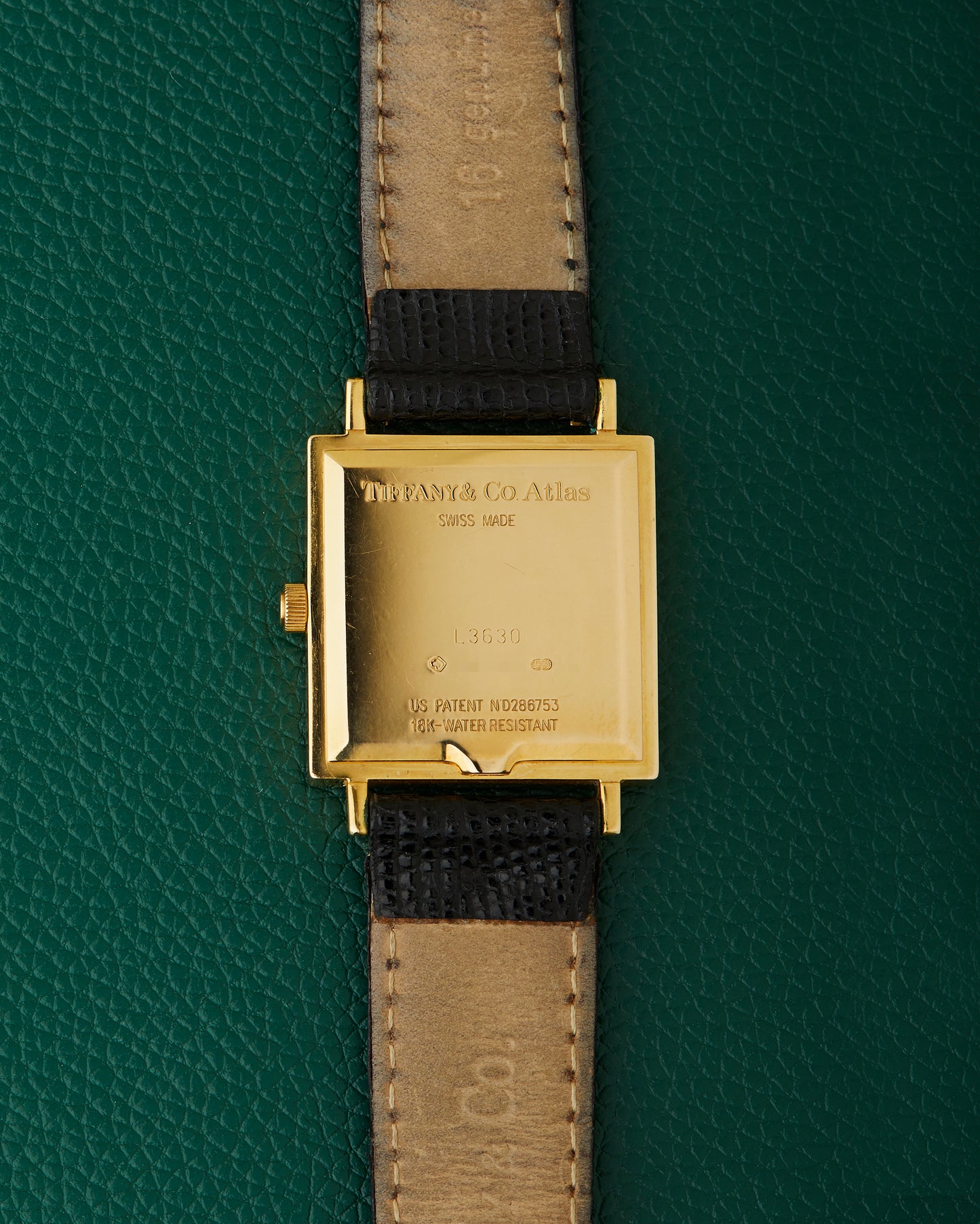 Tiffany & Co. Atlas Ref. L3630 Square 18k Yellow Gold With Box