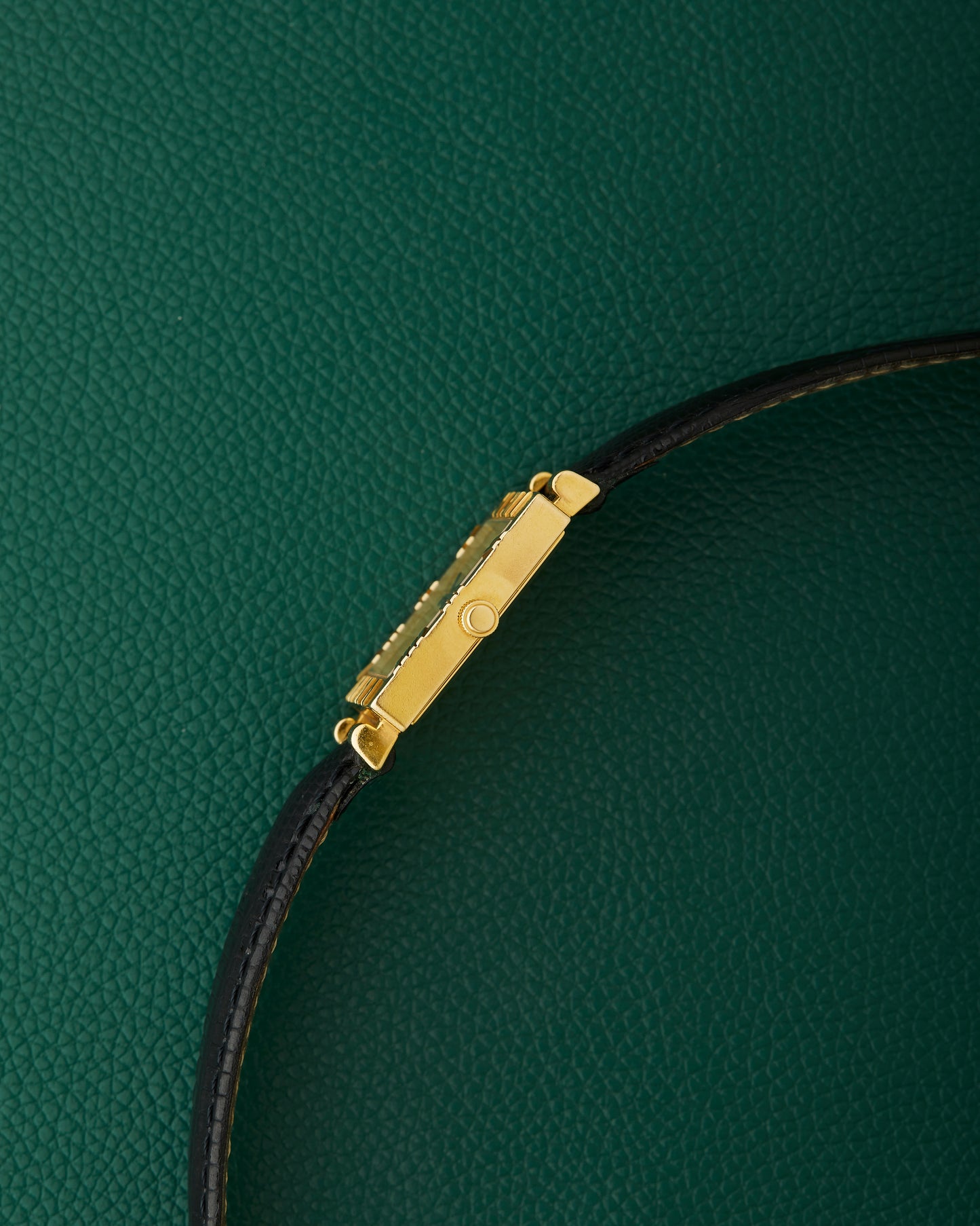 Tiffany & Co. Atlas Ref. L3630 Square 18k Yellow Gold With Box