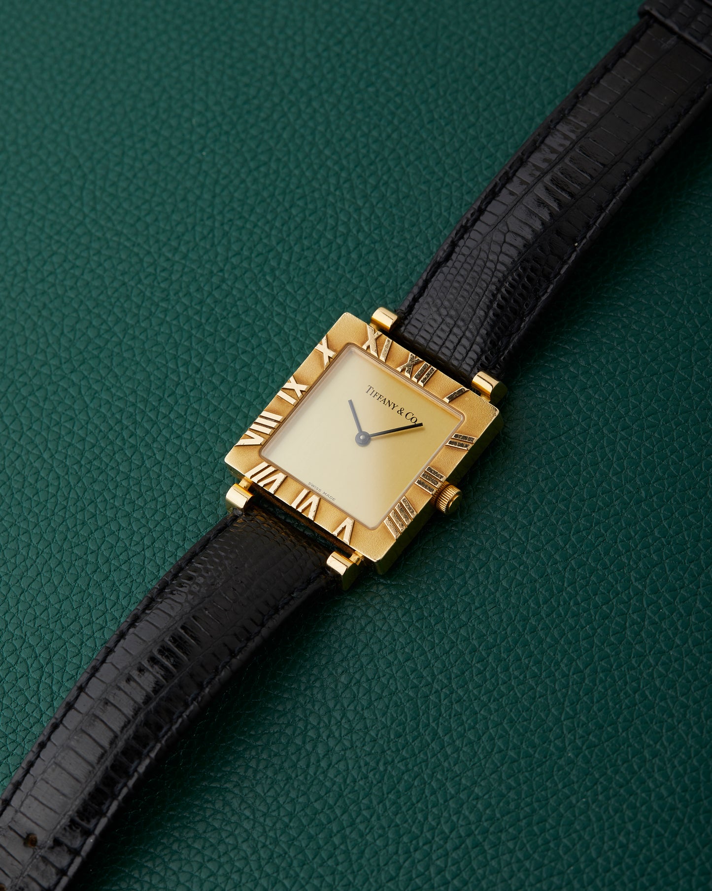 Tiffany & Co. Atlas Ref. L3630 Square 18k Yellow Gold With Box