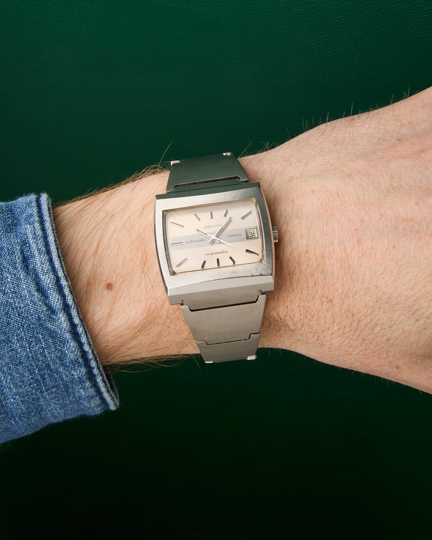 Zenith Ref. A769 Respirator TV-Shaped Case Lobster Bracelet 1974