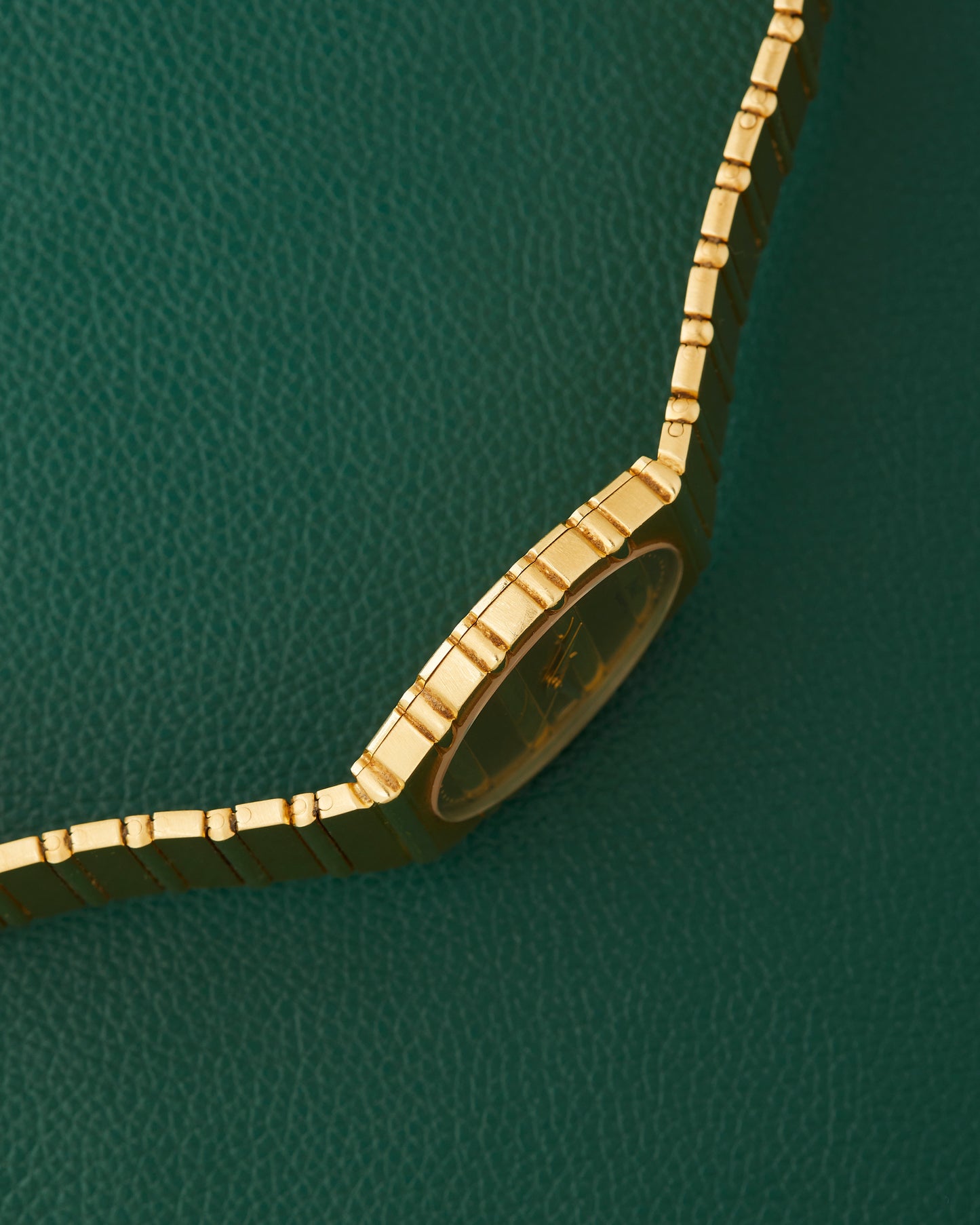Piaget Polo Date 15661 C701 Round Jumbo 18K Gold