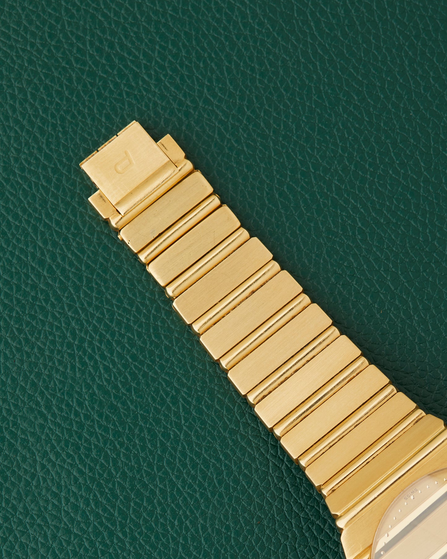 Piaget Polo Date 15661 C701 Round Jumbo 18K Gold