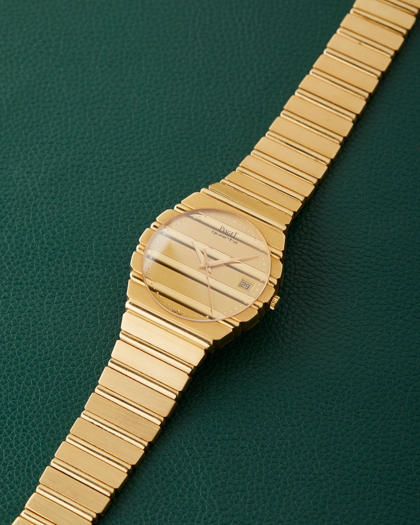 Piaget Polo Date 15661 C701 Round Jumbo 18K Gold