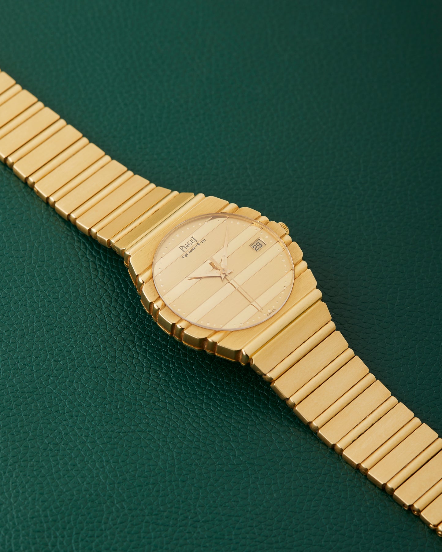 Piaget Polo Date 15661 C701 Round Jumbo 18K Gold