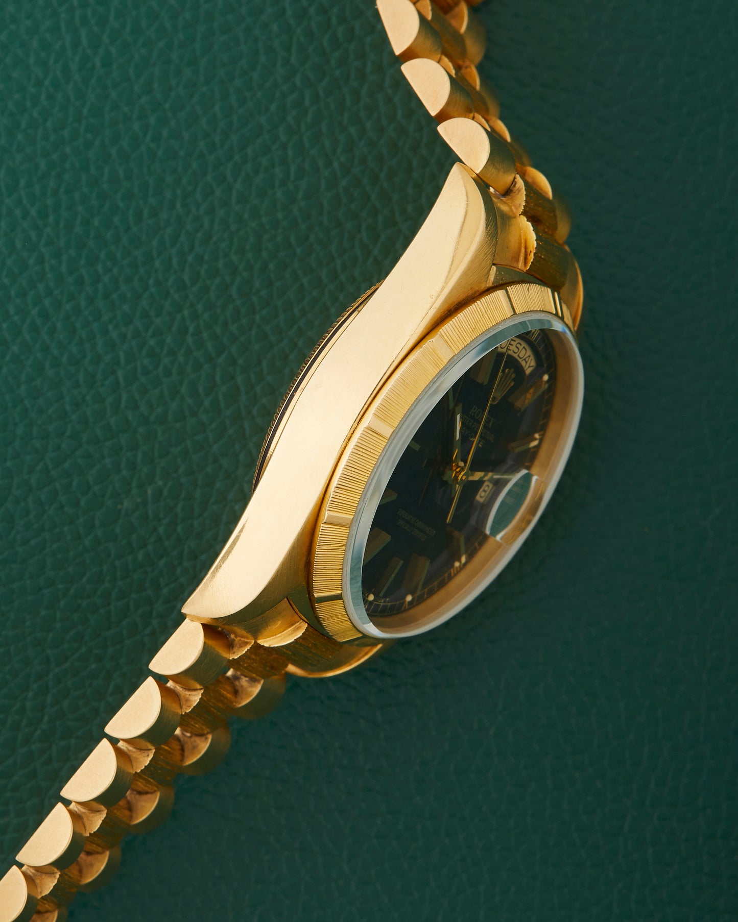 Rolex Day-Date 18078 Bark 18k Yellow Gold Bracelet Blue Dial 1985