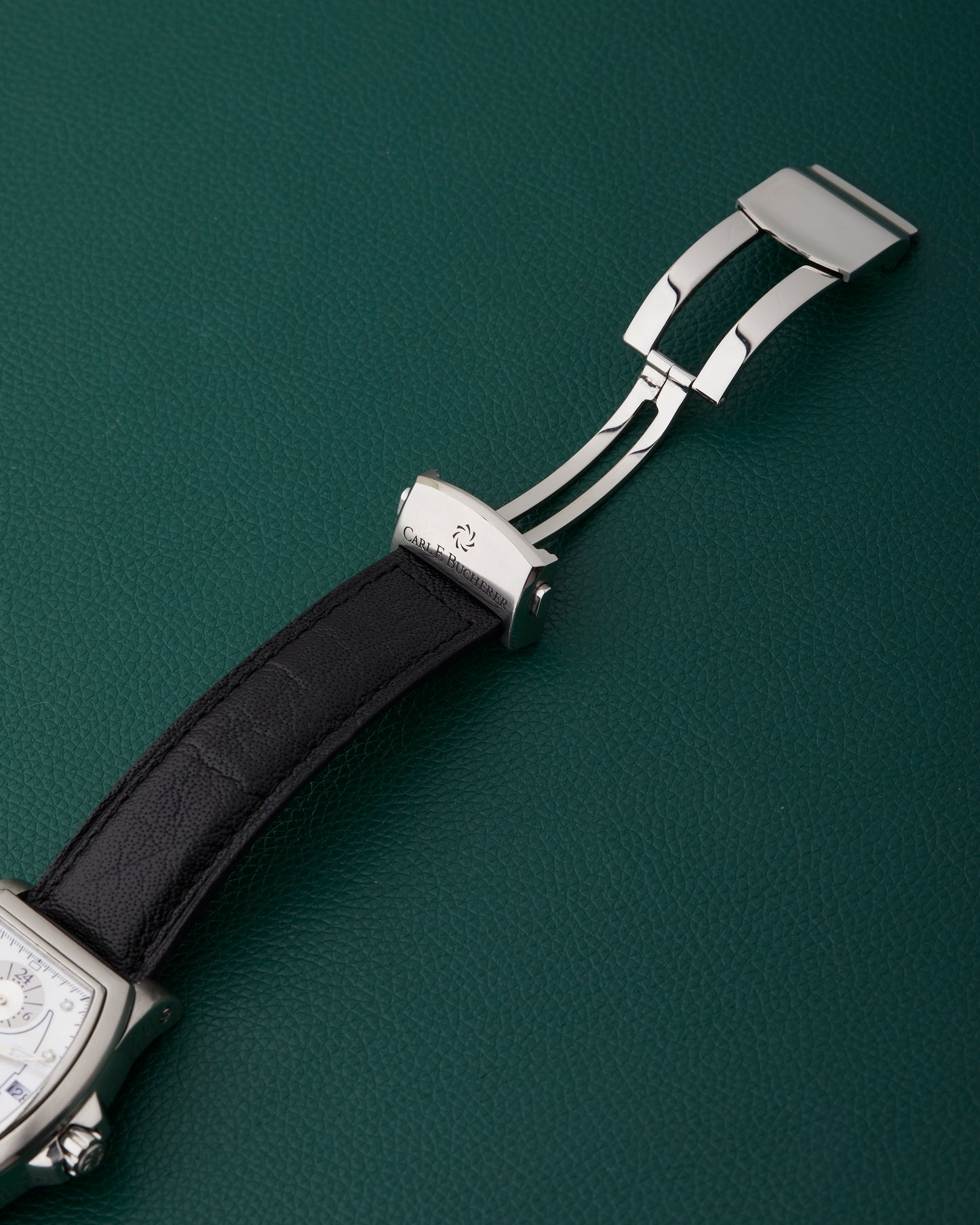 Carl F. Bucherer Patravi 10612.08 Mother of Pearl Diamonds Box