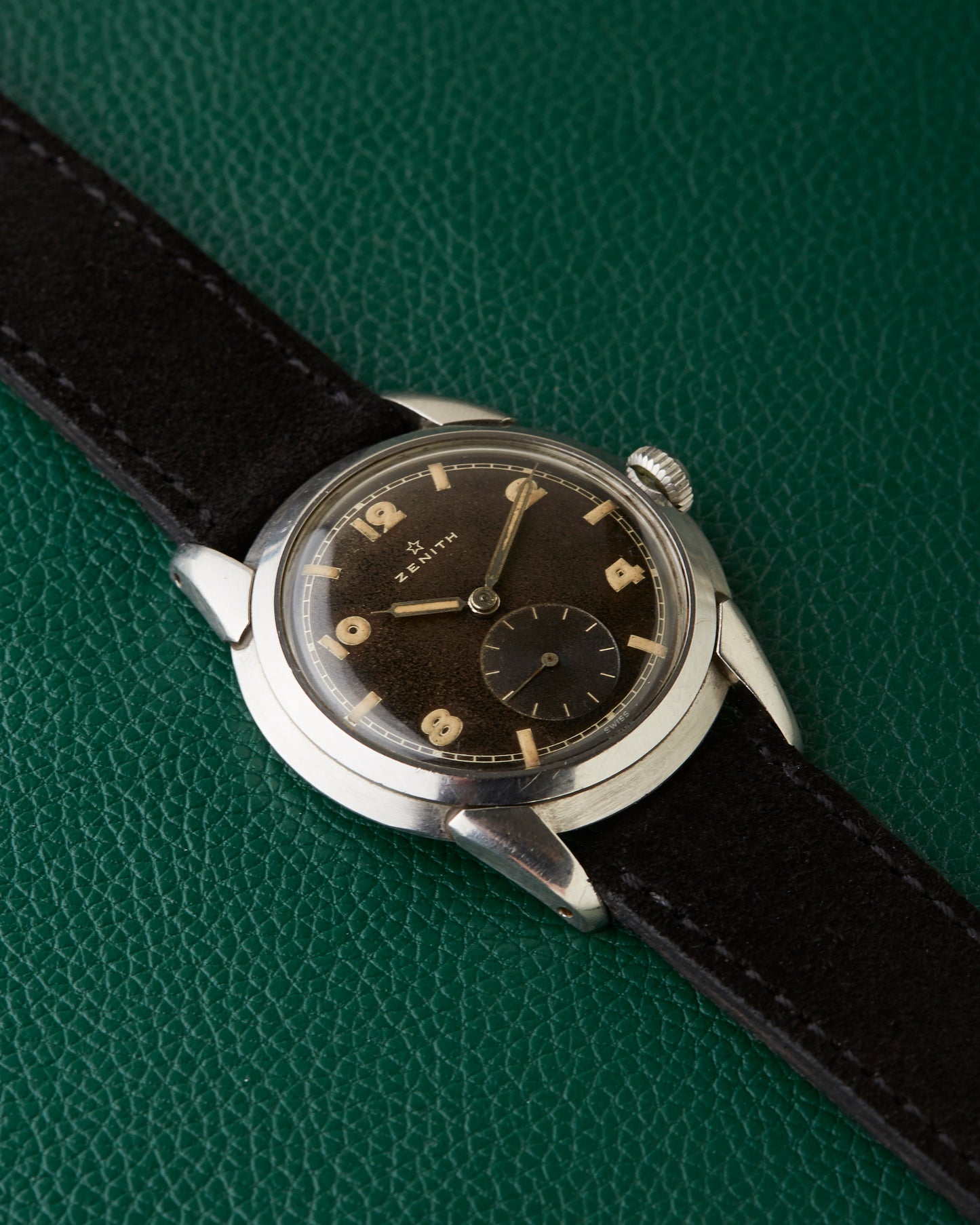 Zenith Dark Chocolate Tropical Dial 1945 Vintage Manual Winding Cal.106 P-6