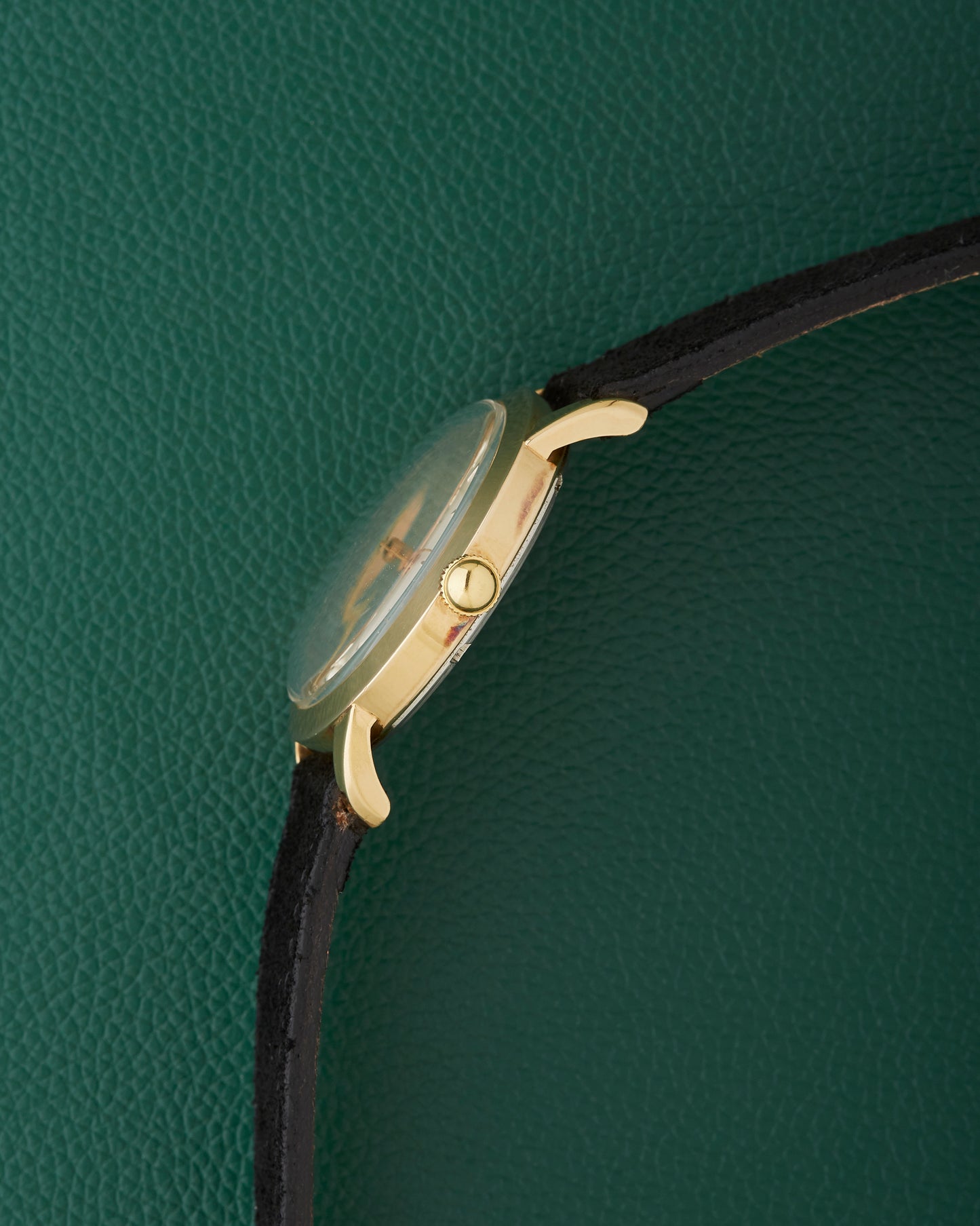 Zenith Vintage Watch Huguenin Freres Case 133.8 Bumper