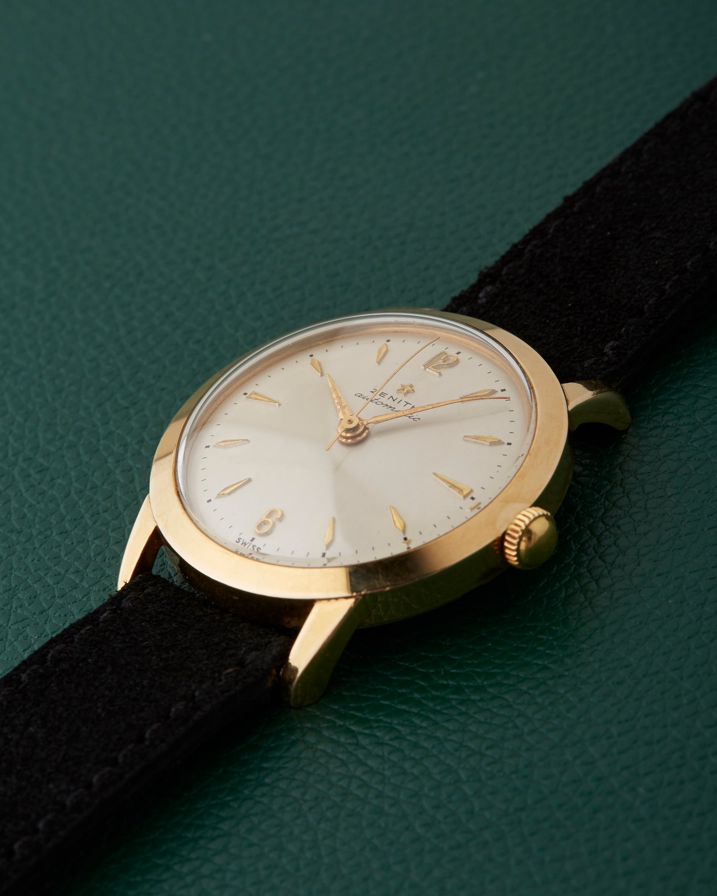 Zenith Vintage Watch Huguenin Freres Case 133.8 Bumper