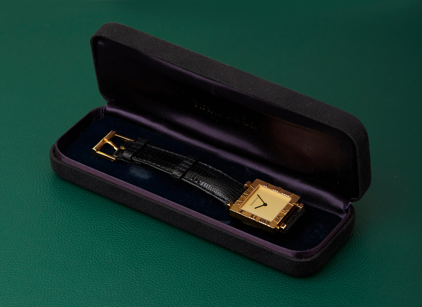 Tiffany & Co. Atlas Ref. L3630 Square 18k Yellow Gold With Box