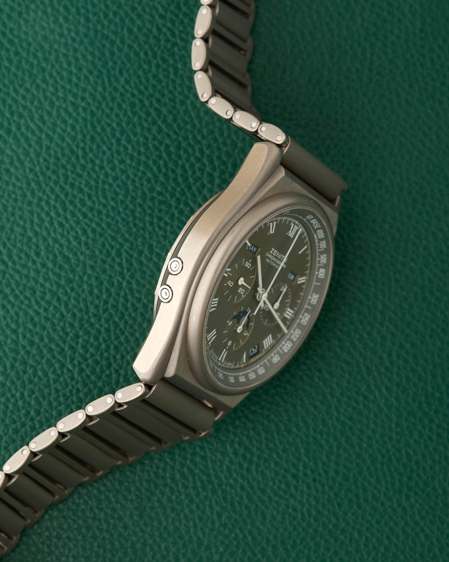 Zenith Port Royal Titanium 95.0105.418 Grey Dial Neo-Vintage Moonphase