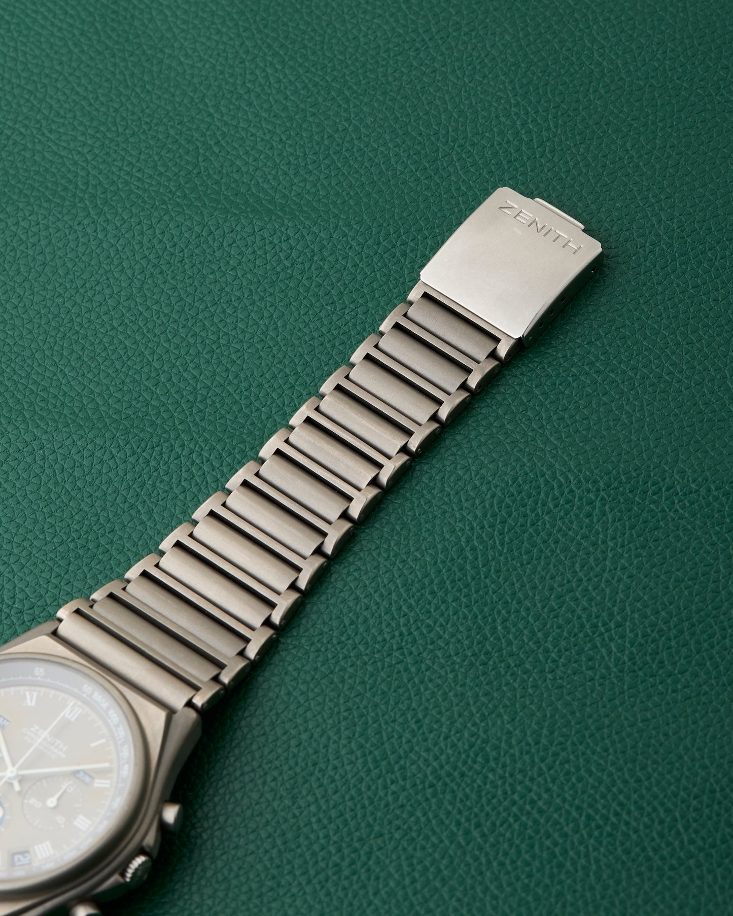 Zenith Port Royal Titanium 95.0105.418 Grey Dial Neo-Vintage Moonphase