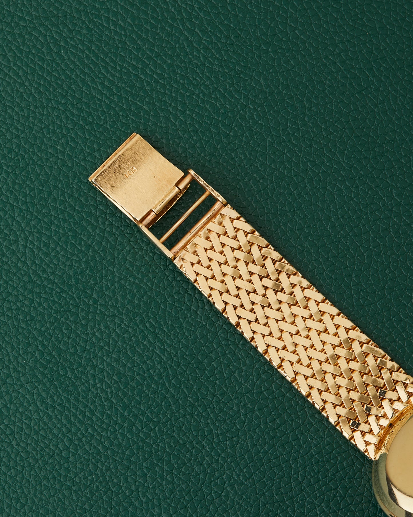 Universal Geneve 14k Yellow Gold Integrated Bracelet Automatic 28