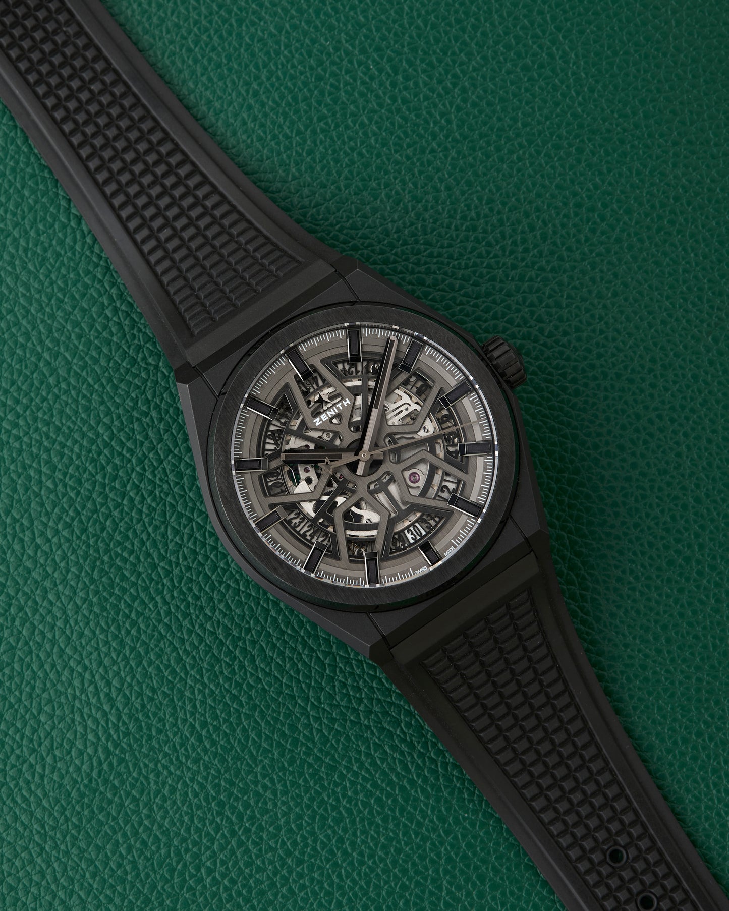 Zenith Defy Classic Black Ceramic Ref. 49.9000.670/77.r782 Box Full Set 2025