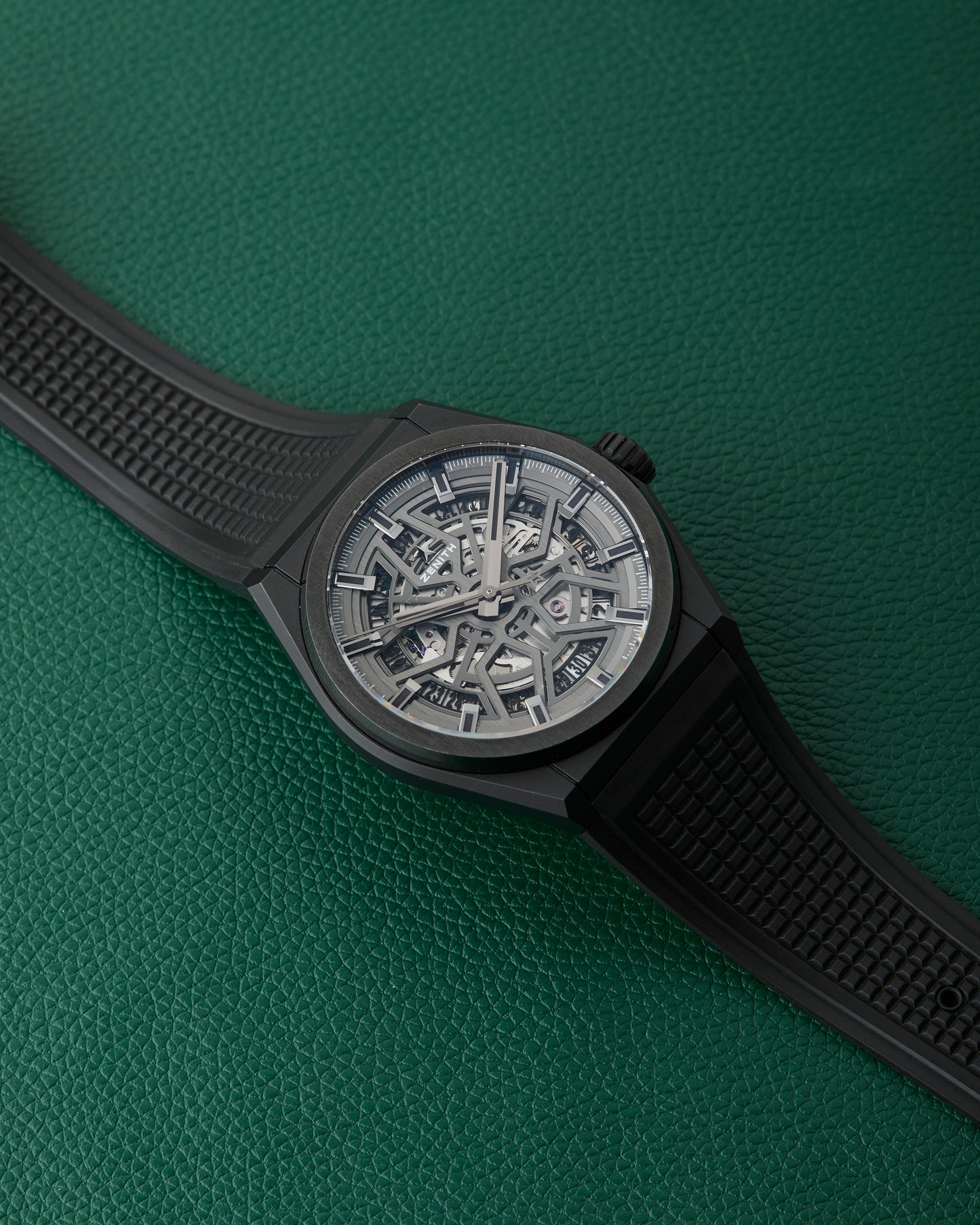 Zenith Defy Classic Black Ceramic Ref. 49.9000.670/77.r782 Box Full Set 2025