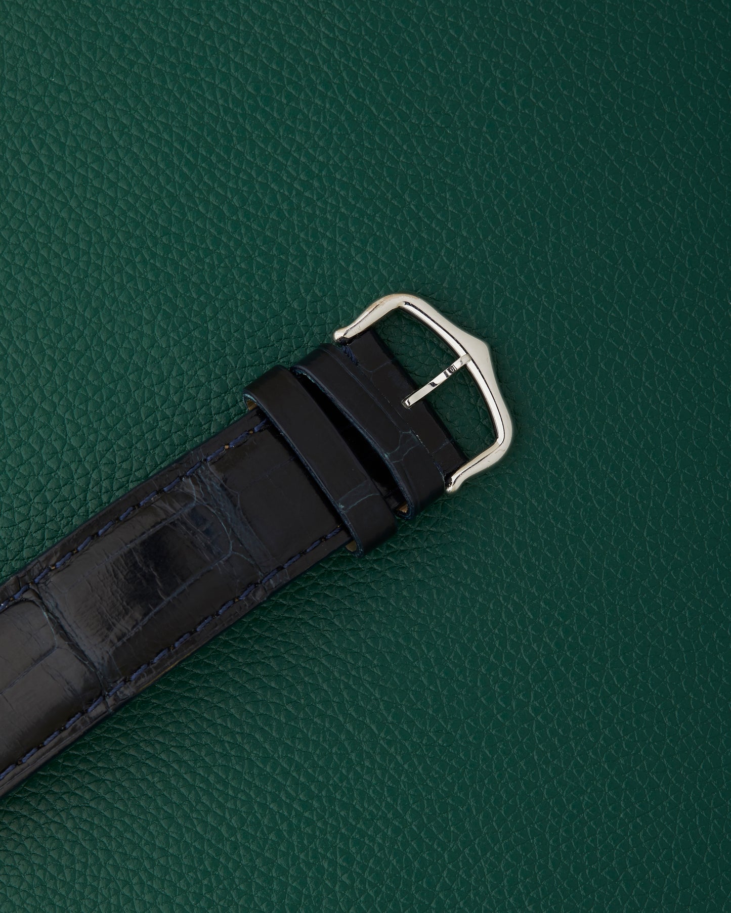 Cartier Tank Americaine 1741 White Gold 18k Cartier Strap & Buckle