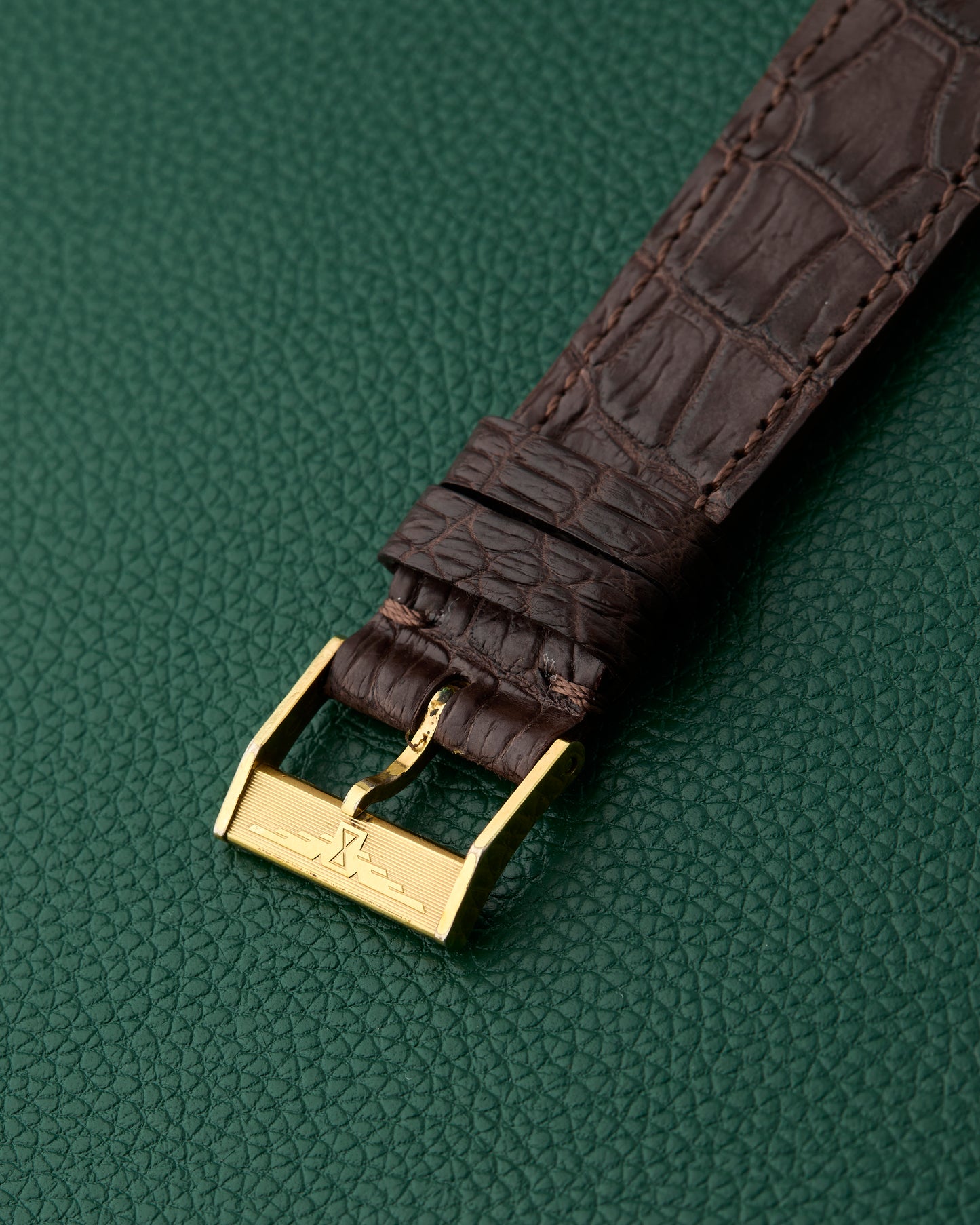 Longines Ultra-Chron Ref. 8382A Automatic 18K Dress Watch