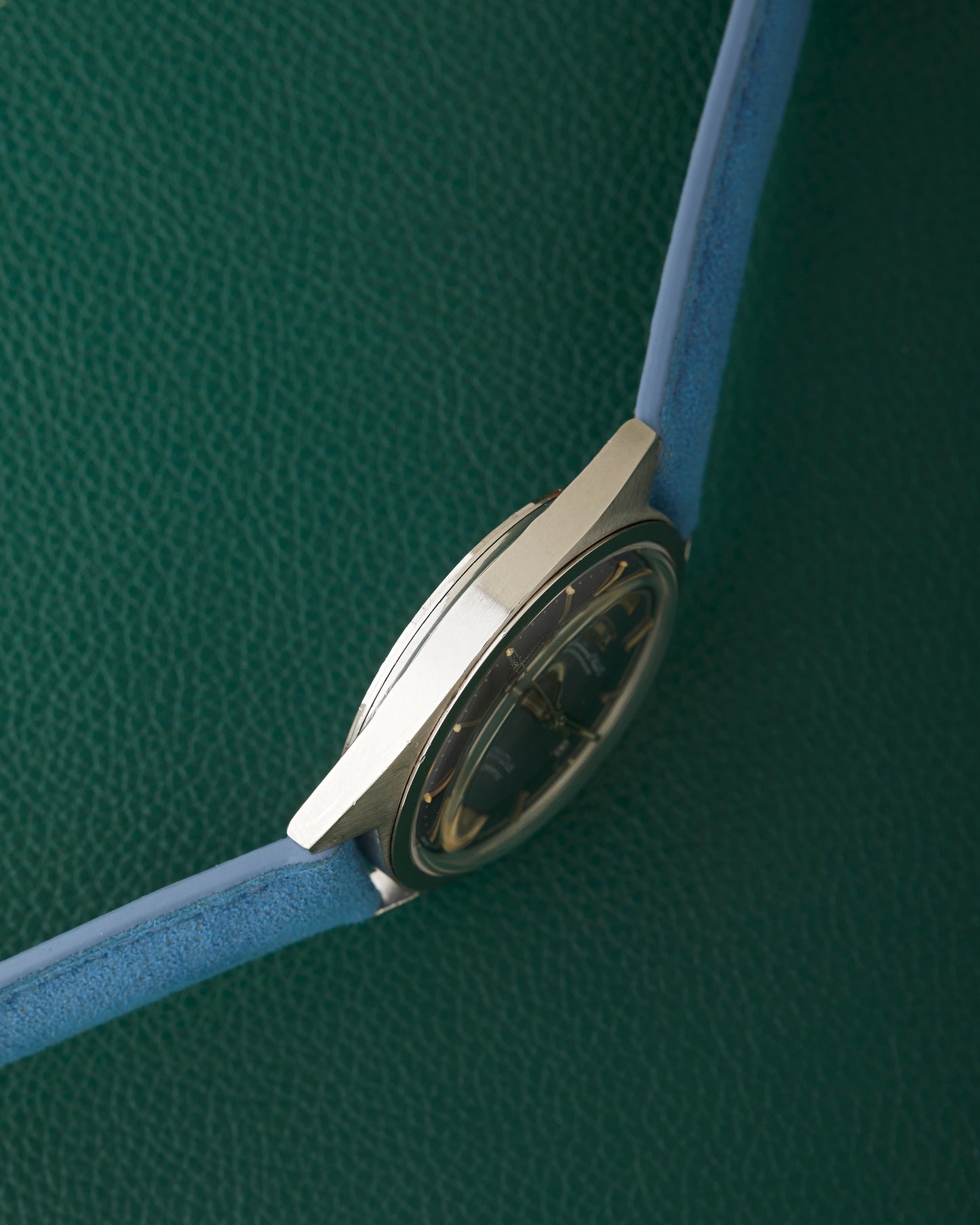 IWC Yacht Club International Watch Co R811AD Blue Dial Blue Strap