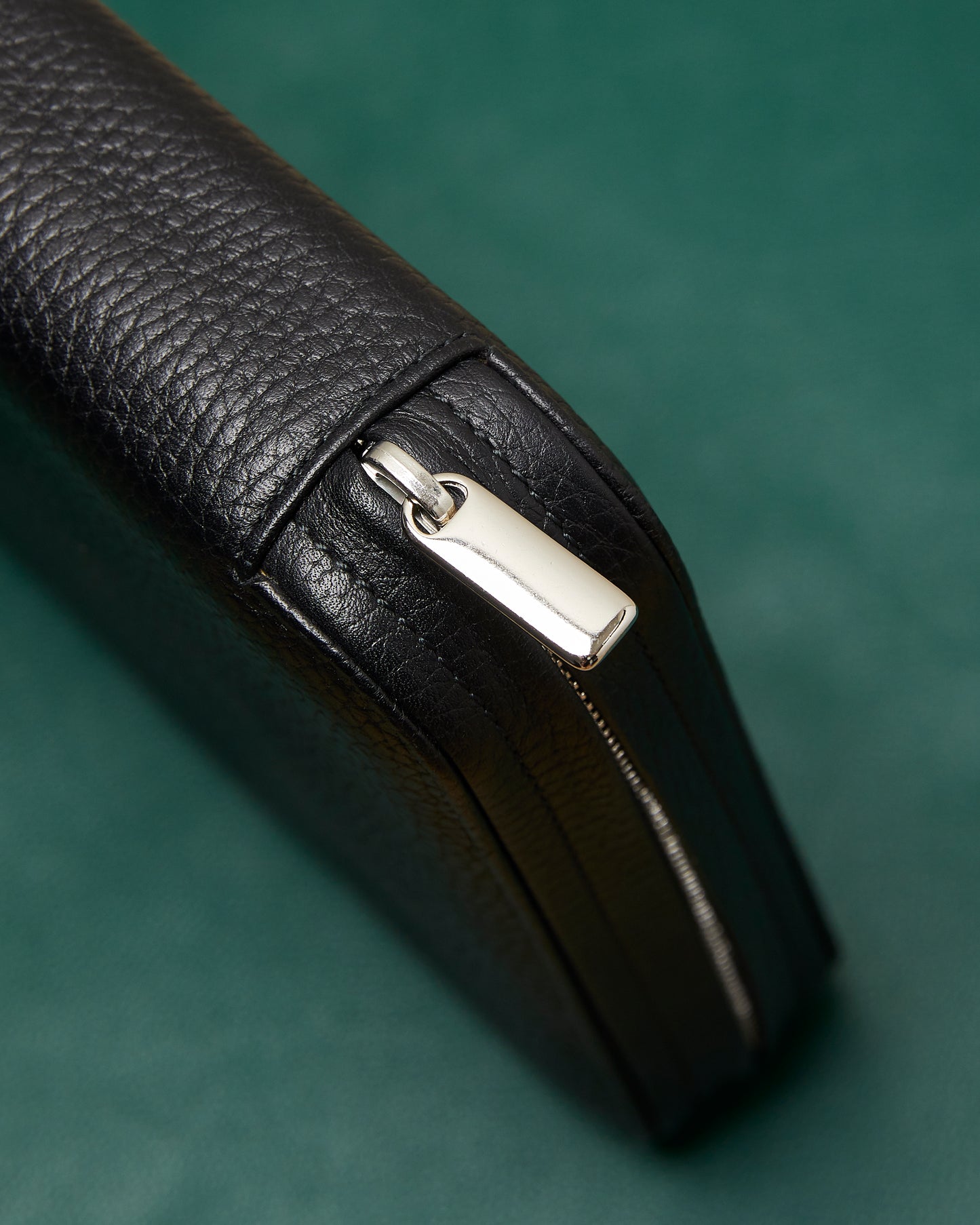 Hodinkee Ultra Slim 6 Watch Case In Black Leather