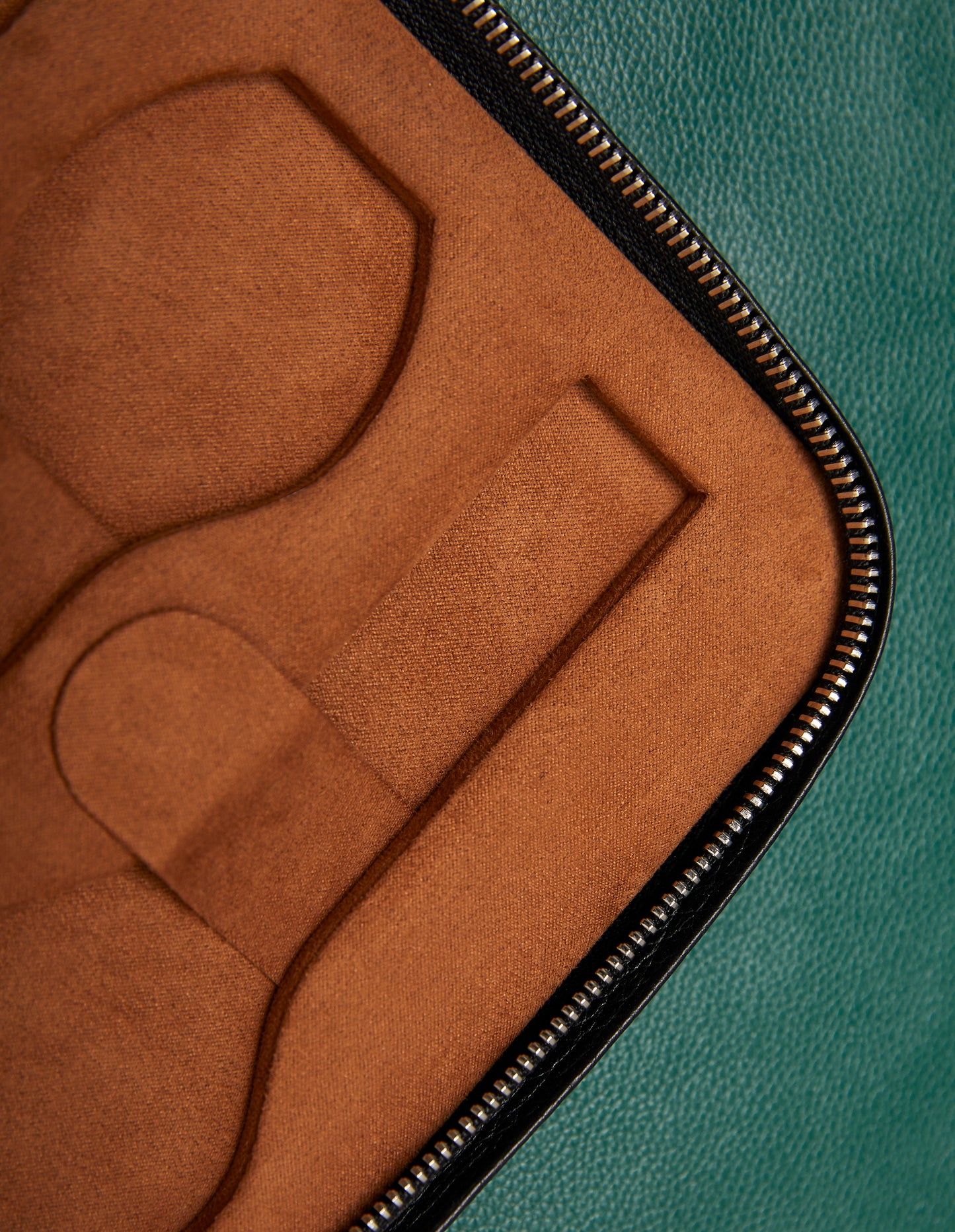 Hodinkee Ultra Slim 6 Watch Case In Black Leather