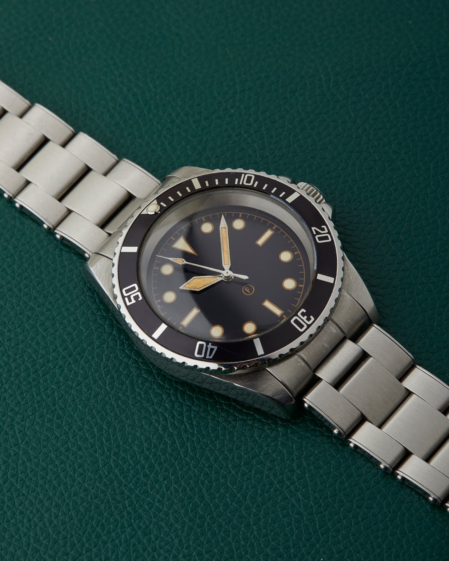 Freese 101 Gloss Black Dial Black Bezel Steel Bracelet Simon Freese Watch