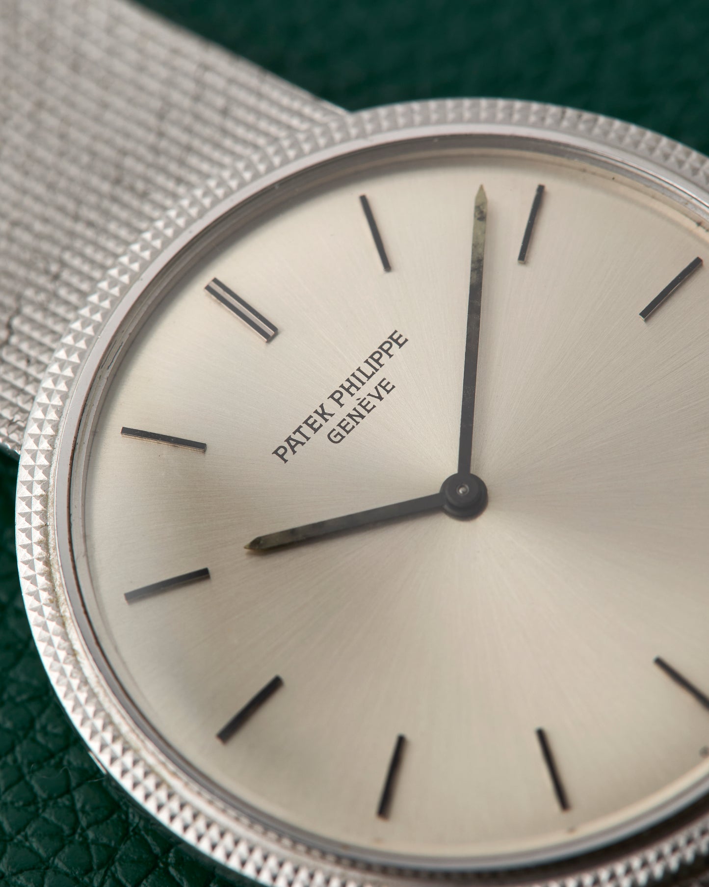 Patek Philippe Calatrava Ref. 3520/10 White Gold 18K