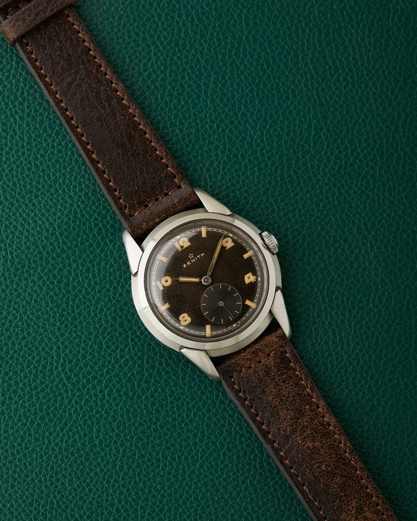 Zenith Chocolate Brown Tropical Dial 1945 Cal.106 P-6 Vintage Manual Winding