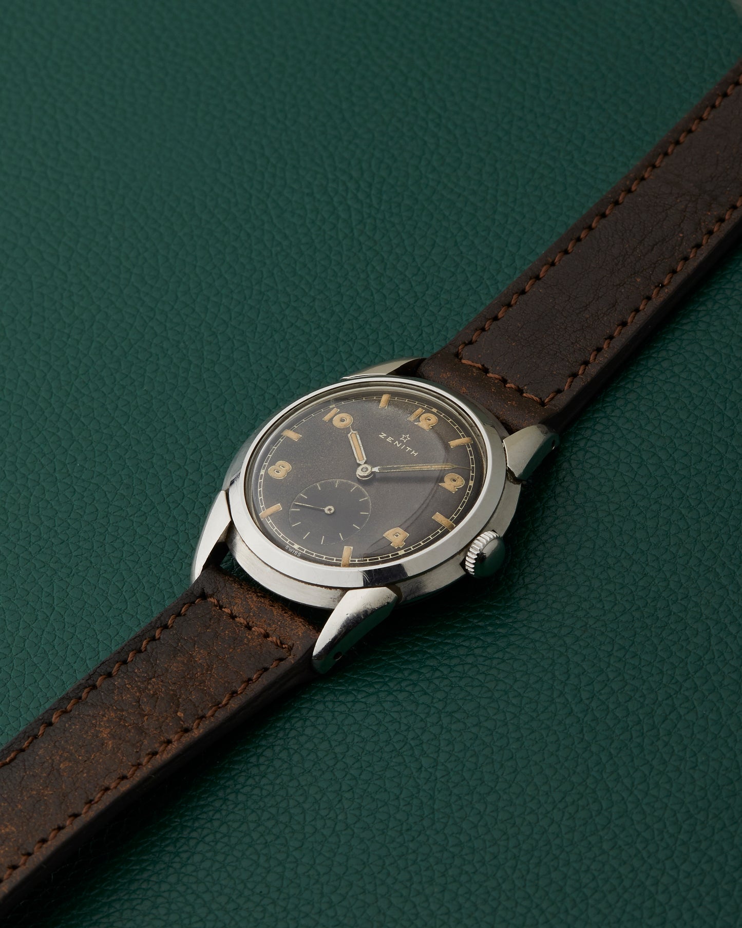 Zenith Chocolate Brown Tropical Dial 1945 Cal.106 P-6 Vintage Manual Winding