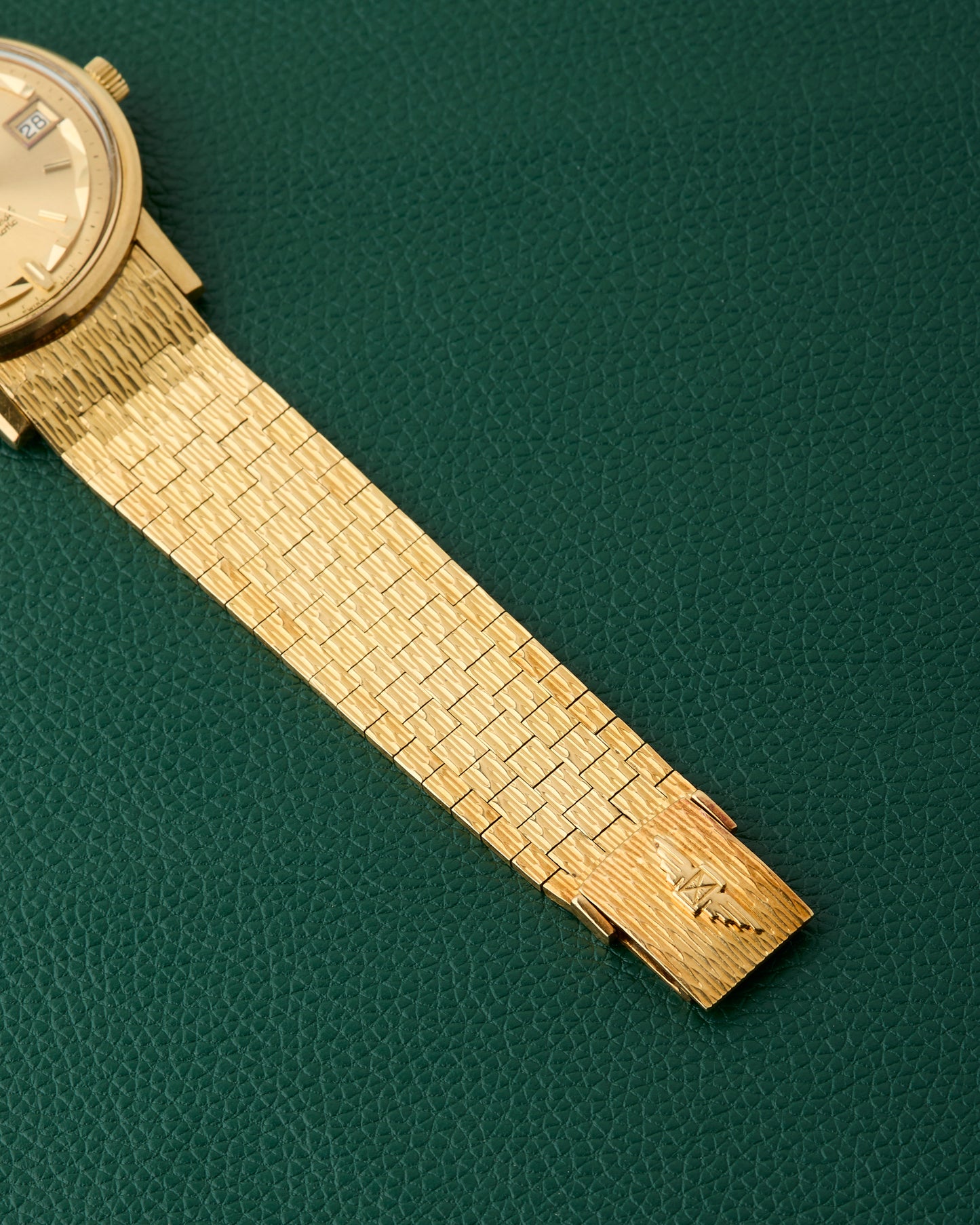 Longines Conquest Ref. 8258 Brick Bracelet 18K Gold