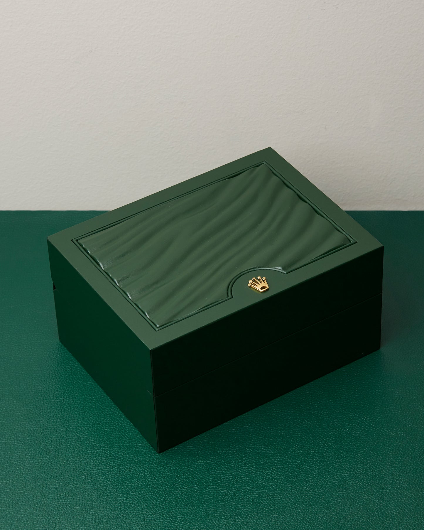 Rolex Submariner 116610LV Hulk Mk2 Full Set Box Papers 2013