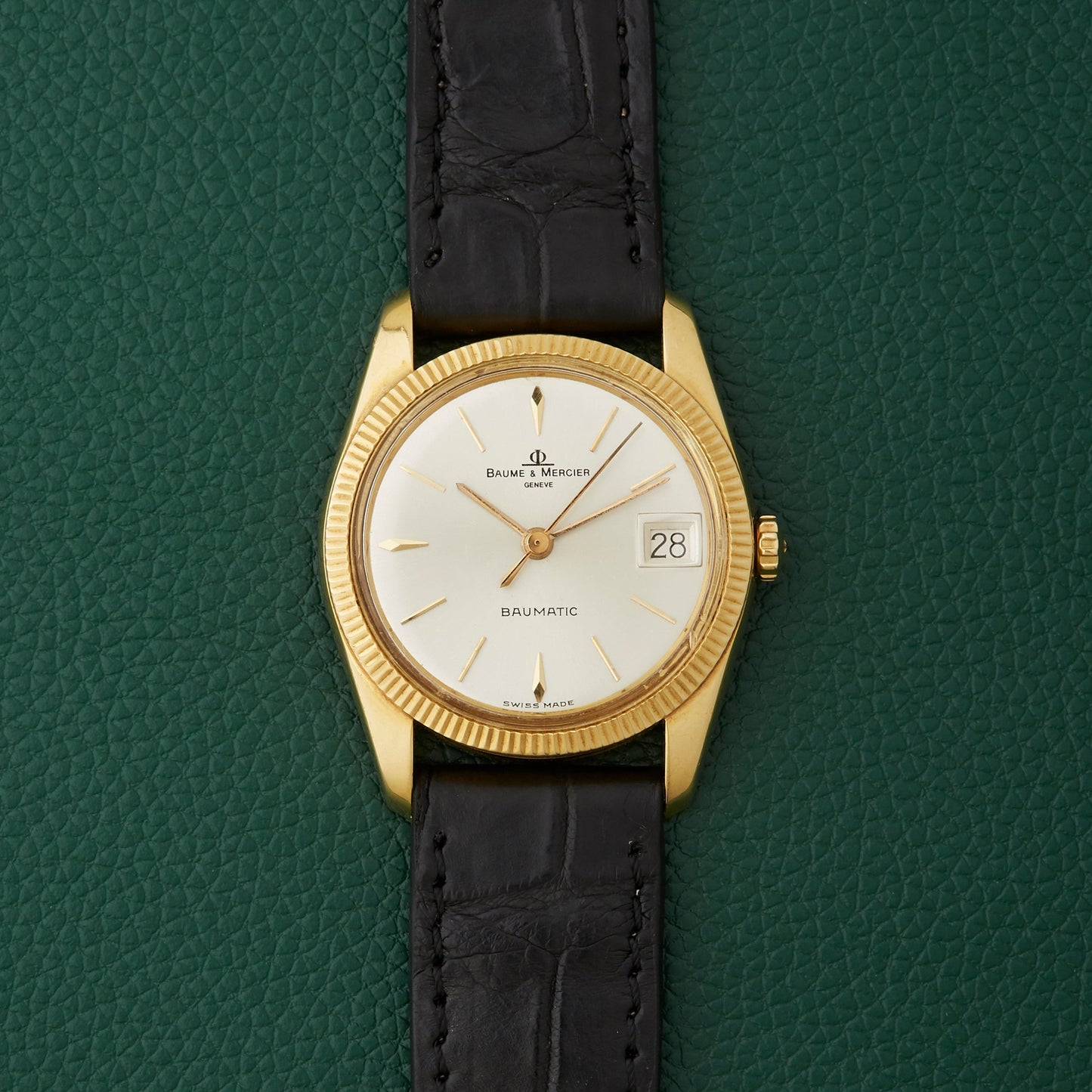 Baume & Mercier Geneve Baumatic 3194 Gold 18k Fluted Bezel Watch