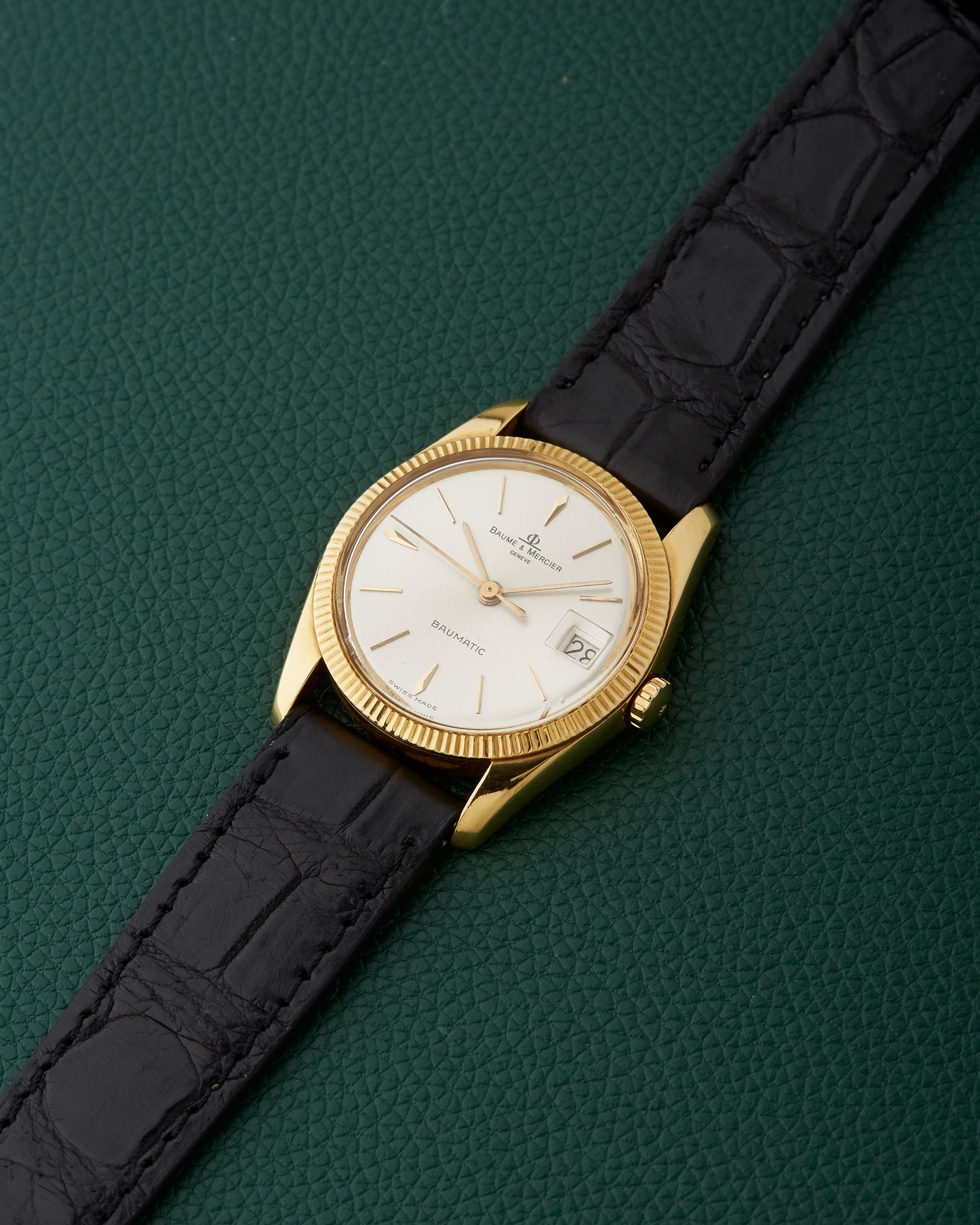 Baume & Mercier Geneve Baumatic 3194 Gold 18k Fluted Bezel Watch