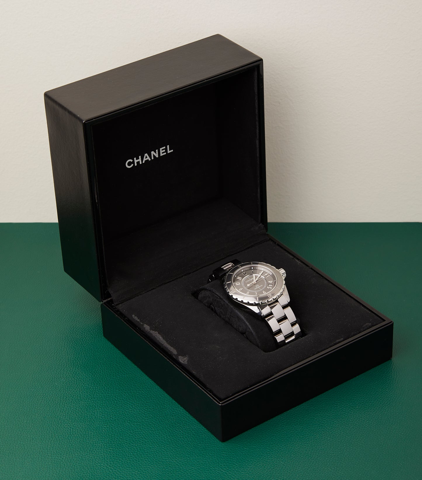 Chanel J12 Automatic H2979 Titanium Ceramic Watch Full Set Serviced