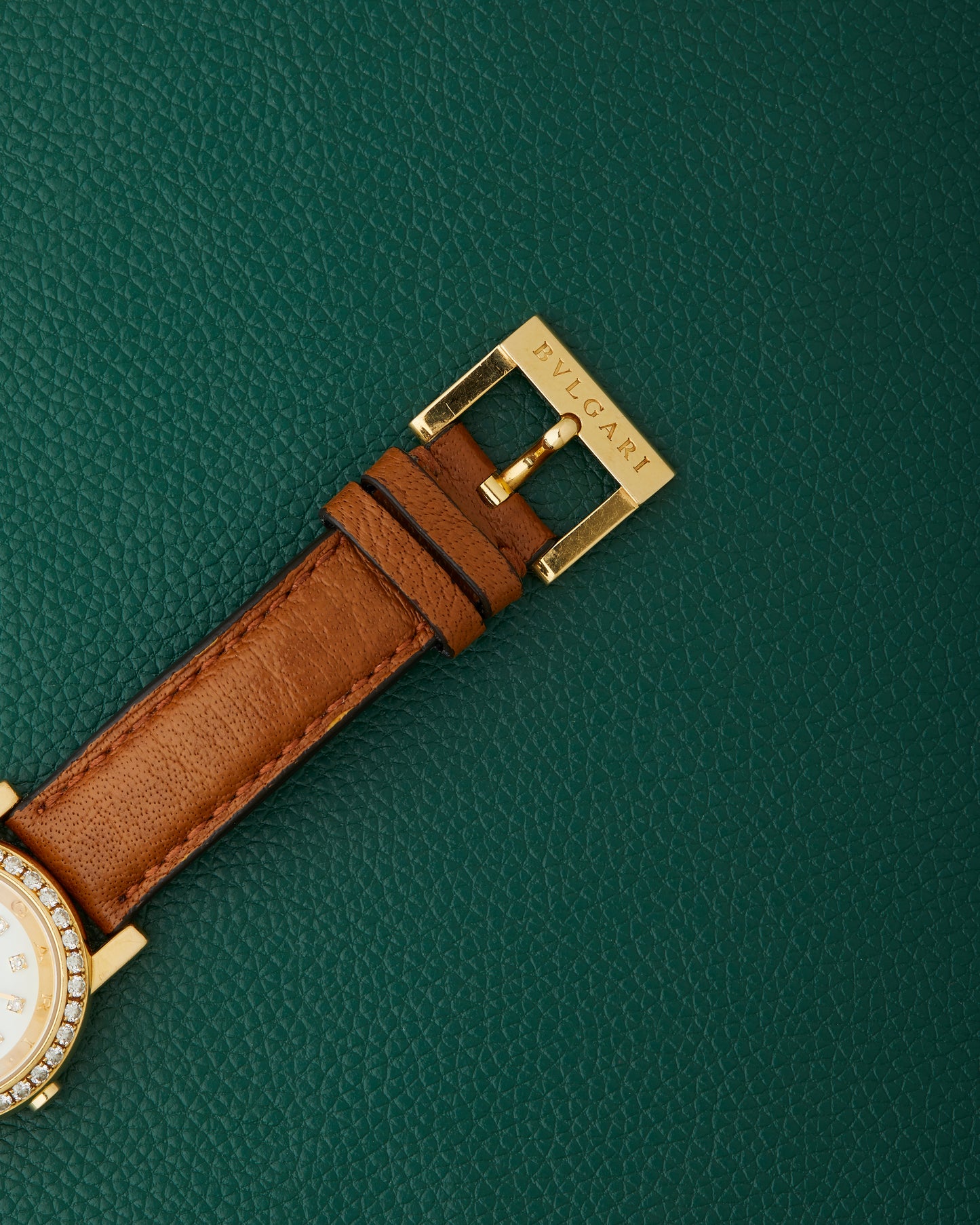 Bvlgari Bulgari Ref. AT 26 GL Diamond Bezel 18k Yellow Gold & 18k Buckle
