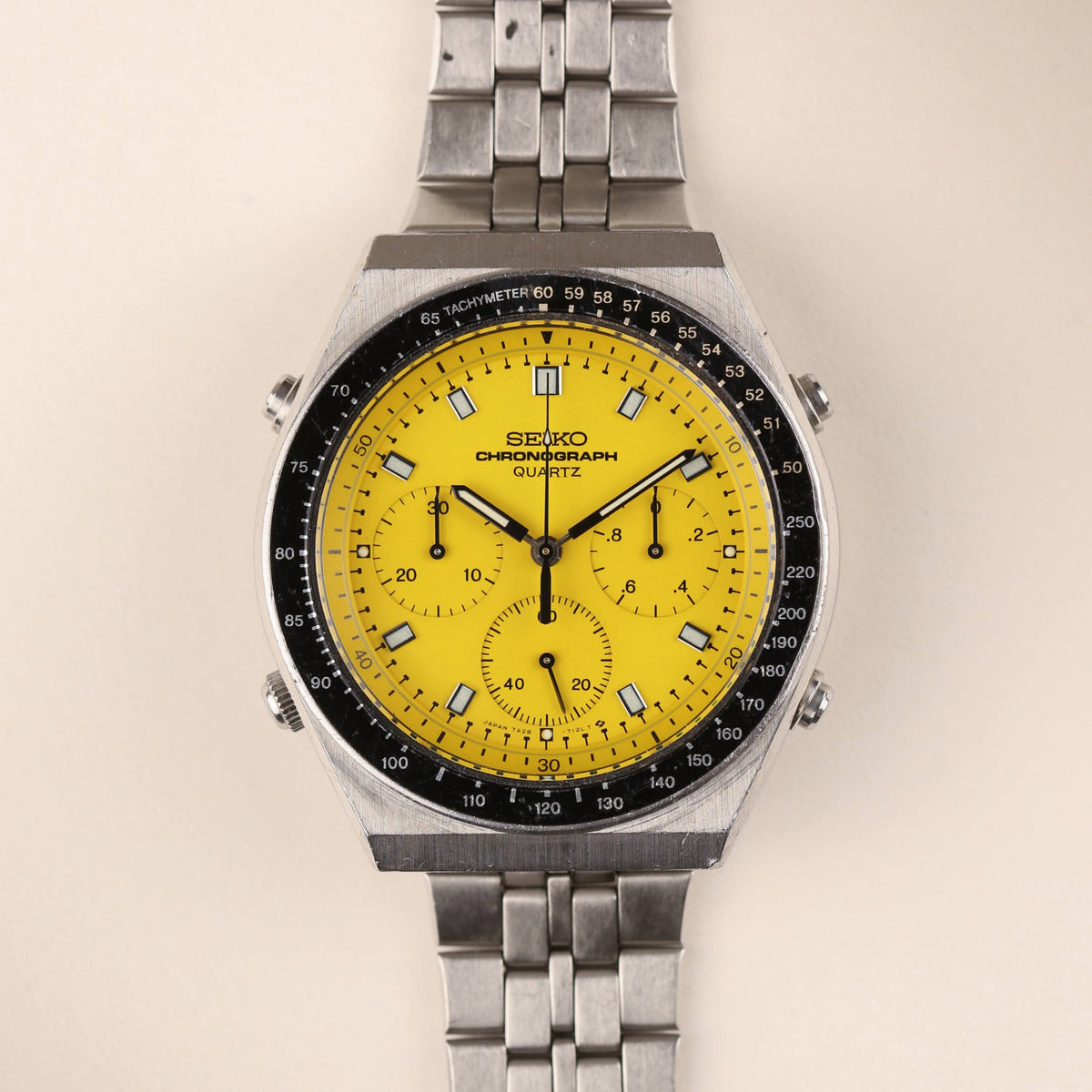 Seiko 7A28-710A Yellow Chronograph Quartz June 1983 – Tortoise Watches