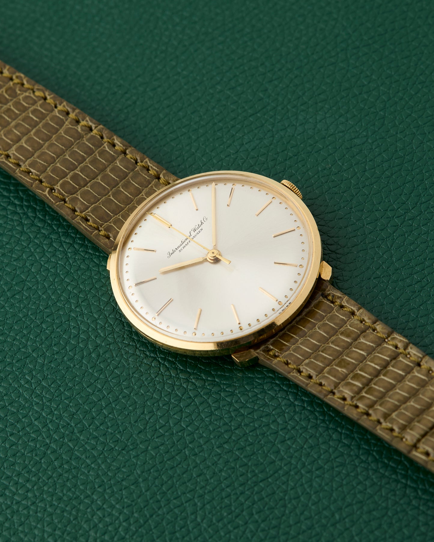 IWC Ultra Thin Ref. 1210 Yellow Gold 18K Vintage Dress Watch