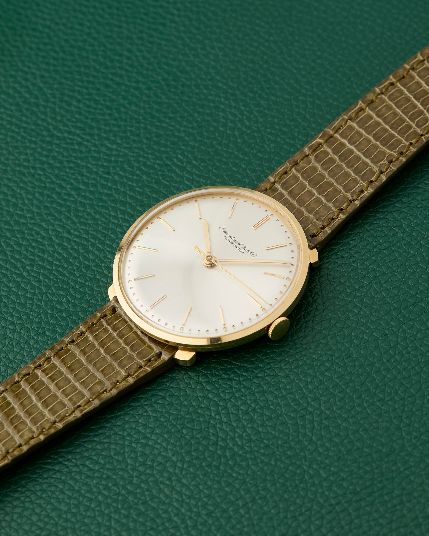 IWC Ultra Thin Ref. 1210 Yellow Gold 18K Vintage Dress Watch