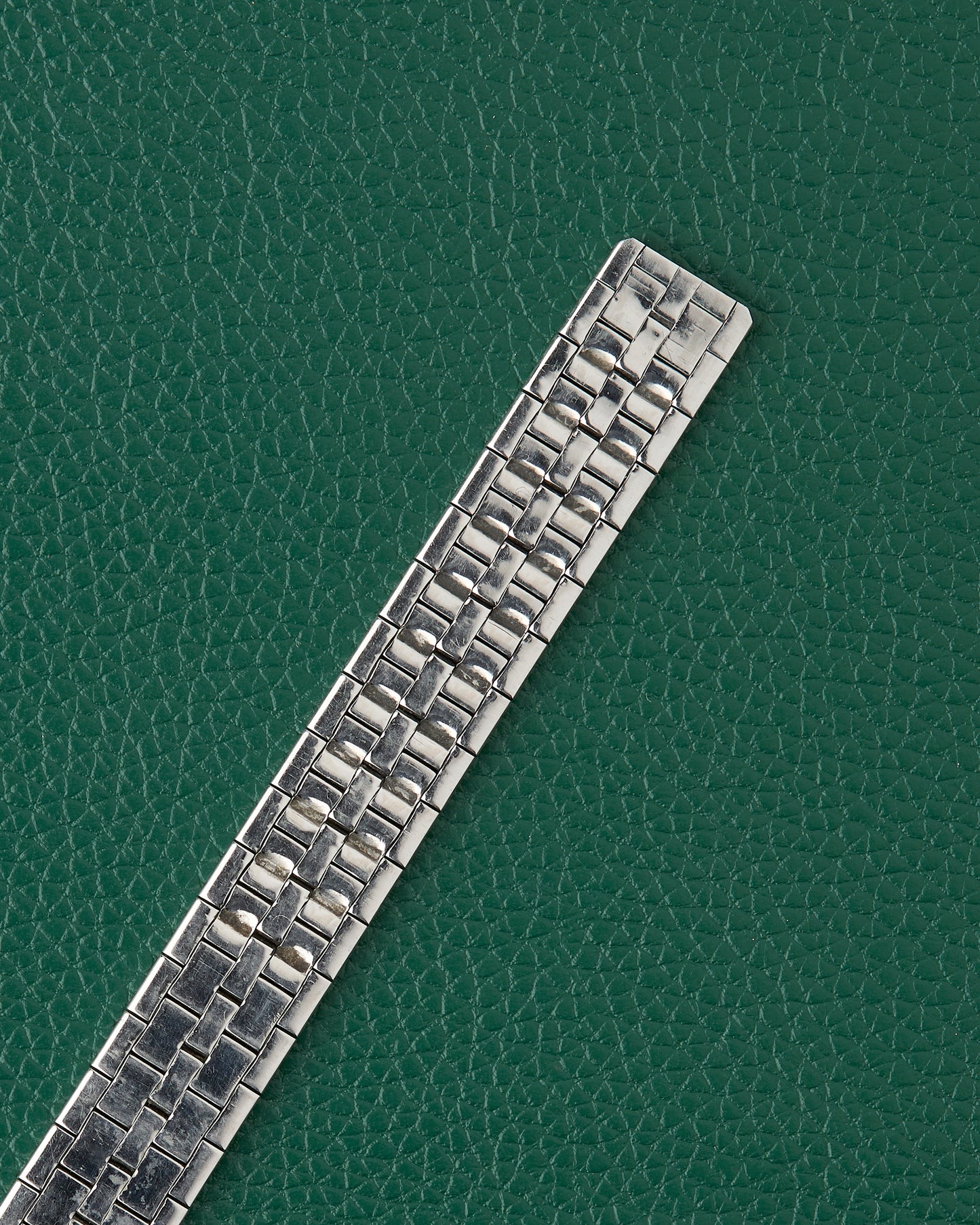 Zodiac Ref. 472-937 Blue Dial Brick Bracelet Automatic