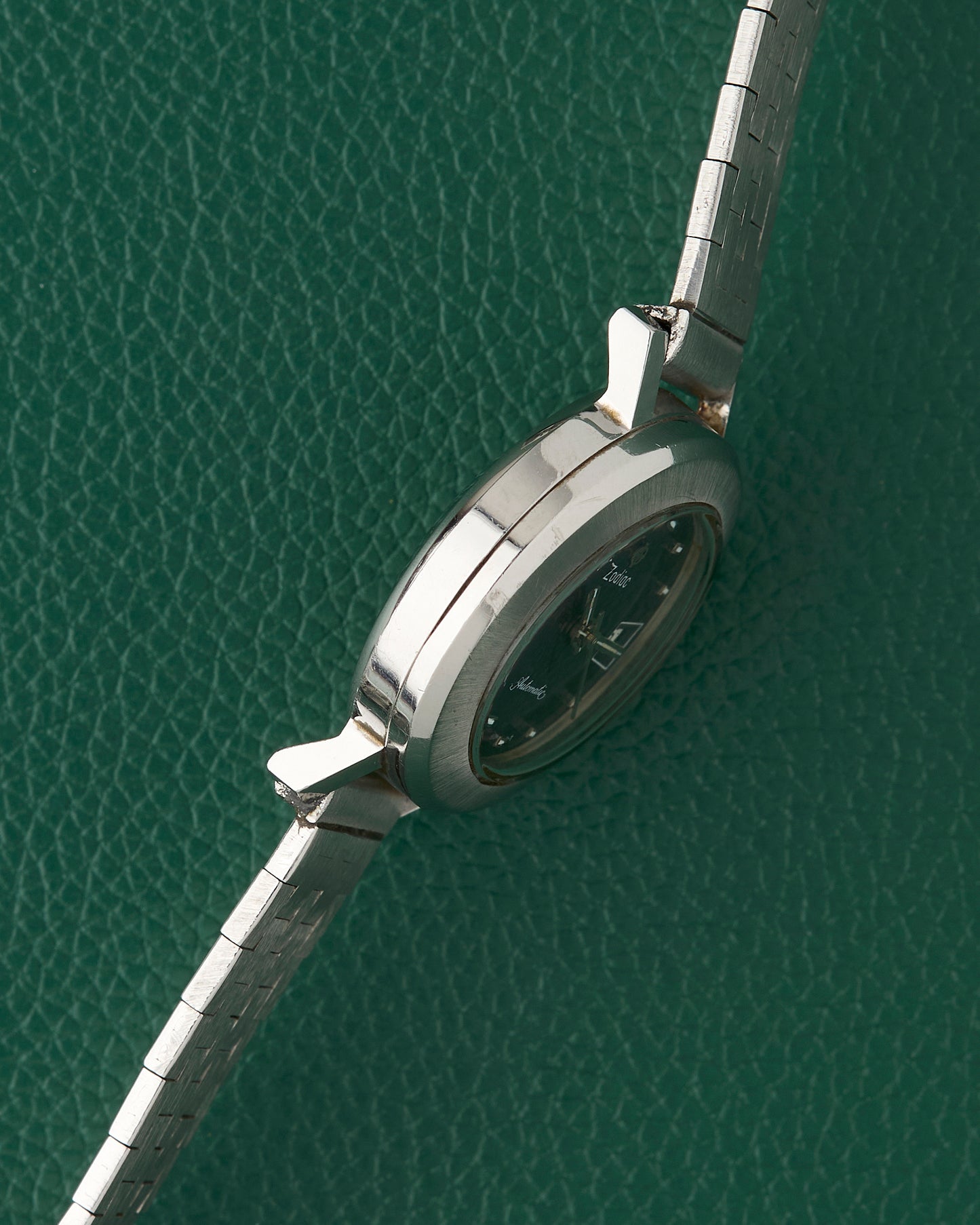 Zodiac Ref. 472-937 Blue Dial Brick Bracelet Automatic