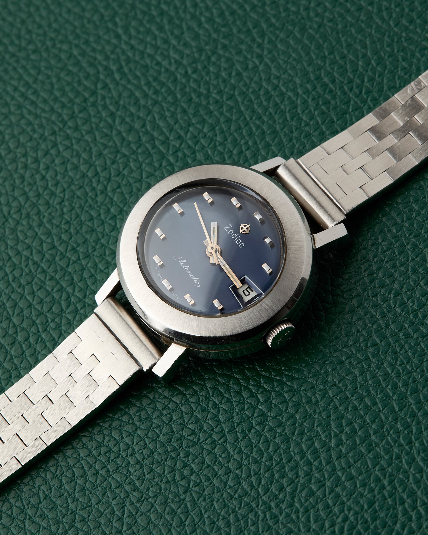 Zodiac Ref. 472-937 Blue Dial Brick Bracelet Automatic