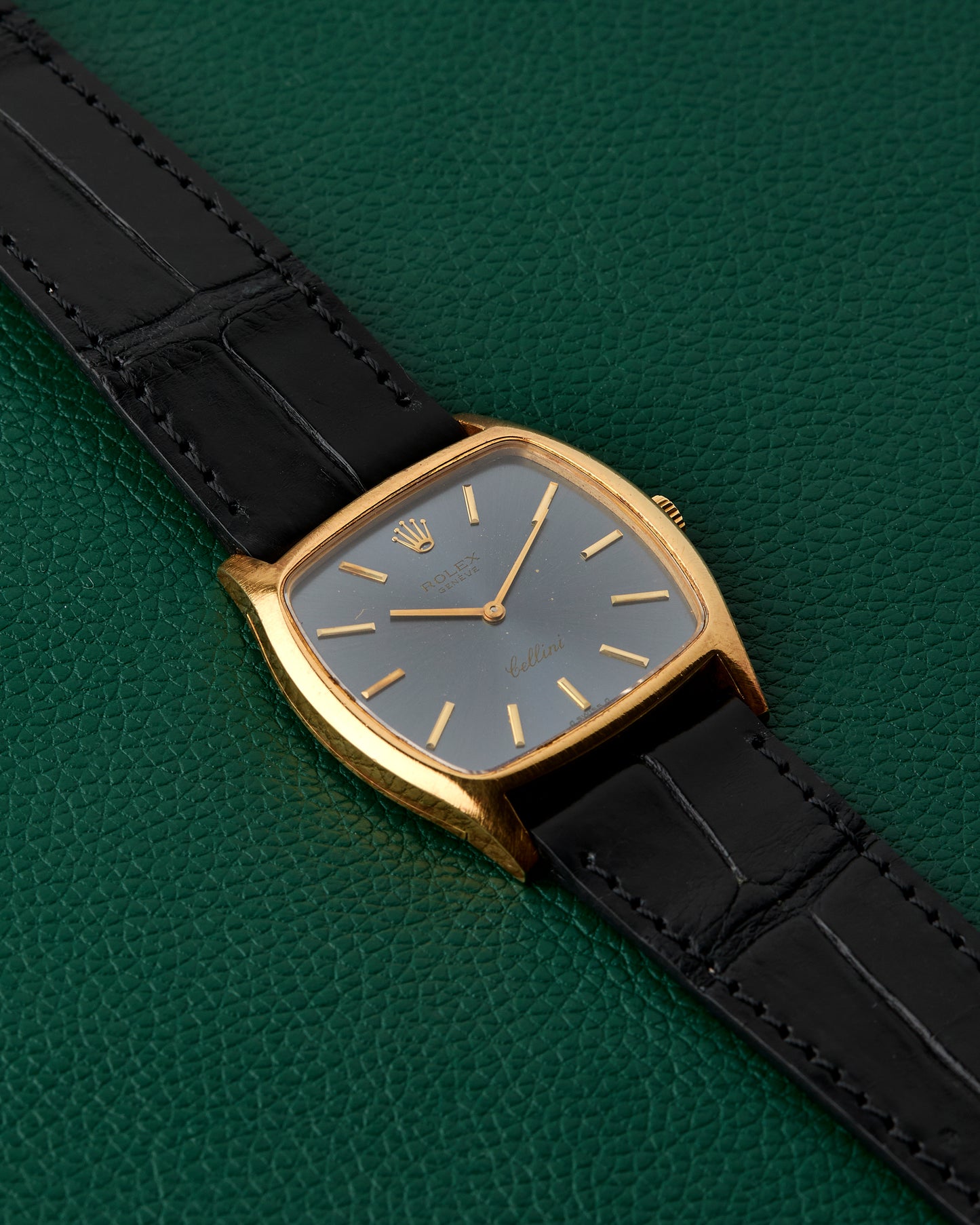 Rolex Cellini Ref. 3805 Blue Sunburst 18k Yellow Gold TV case 1976