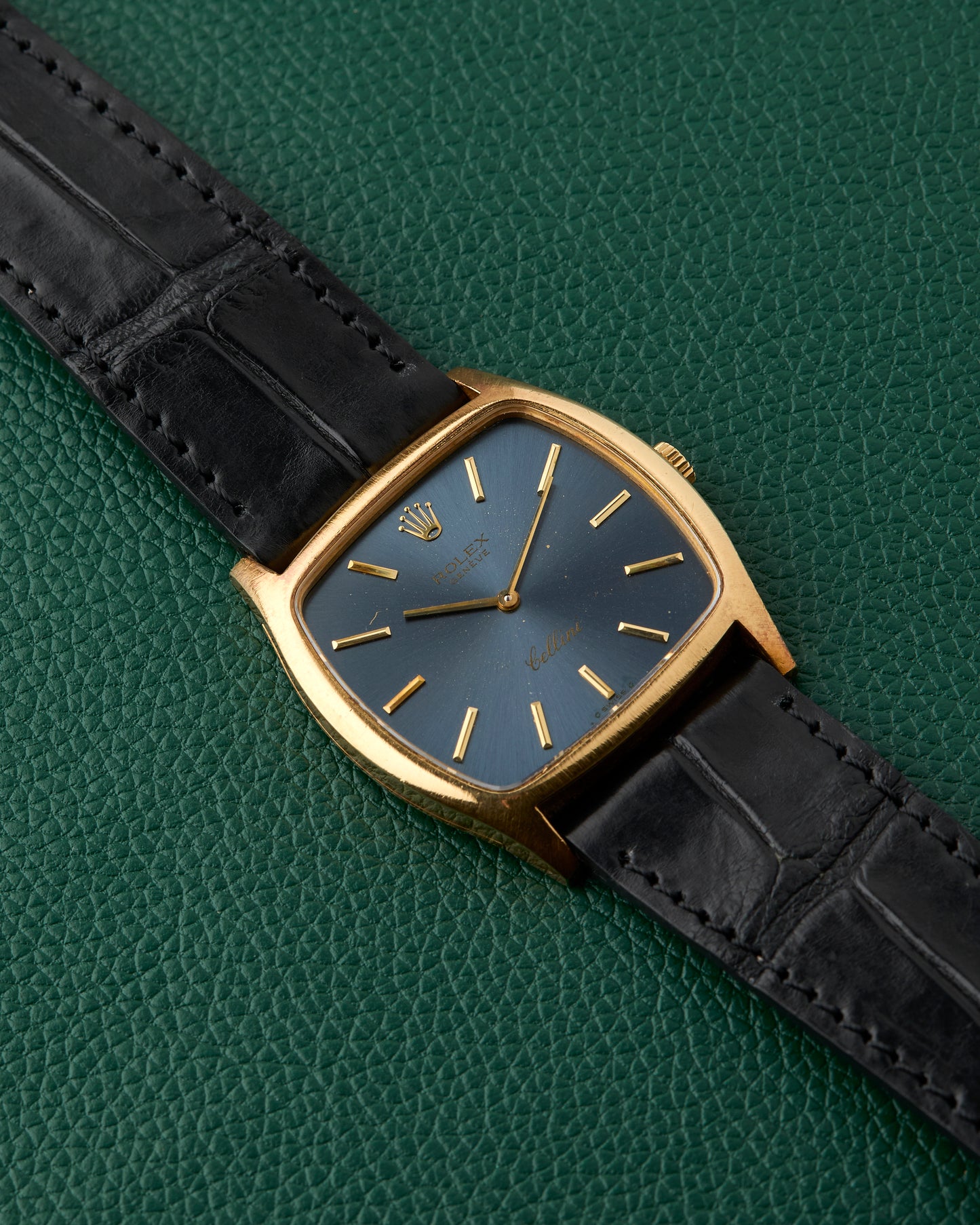 Rolex Cellini Ref. 3805 Blue Sunburst 18k Yellow Gold TV case 1976