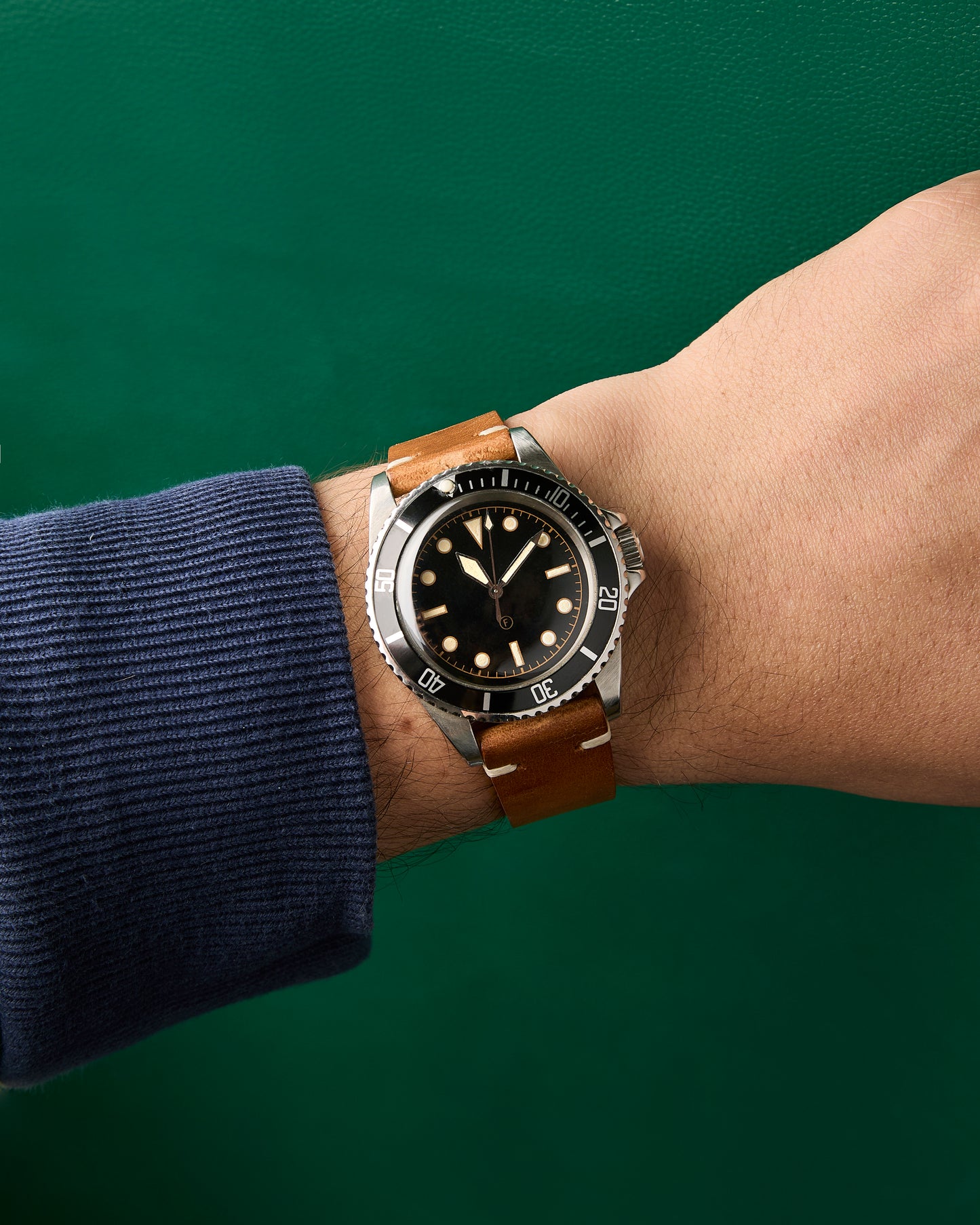 Freese 101 Gloss Black Dial Black Bezel Box Simon Freese Watch