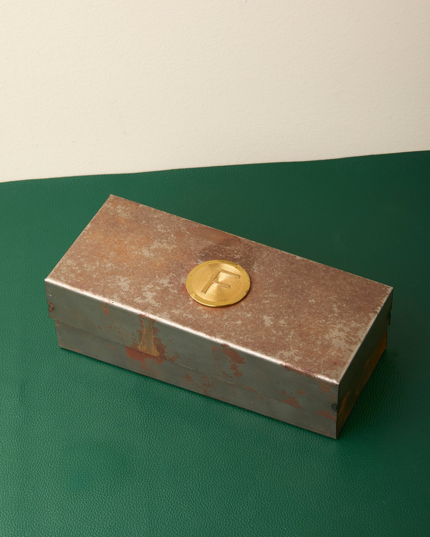 Freese 101 Gloss Black Dial Black Bezel Box Simon Freese Watch