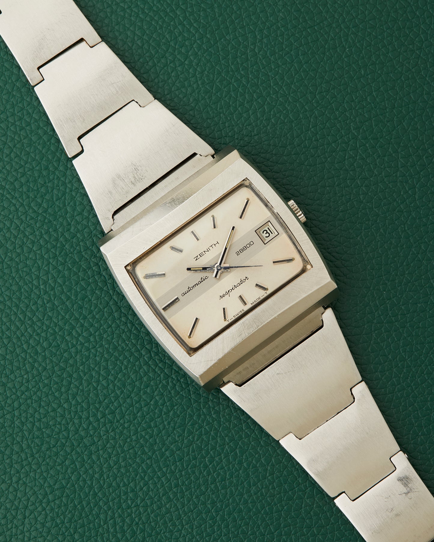 Zenith Ref. A769 Respirator TV-Shaped Case Lobster Bracelet 1974