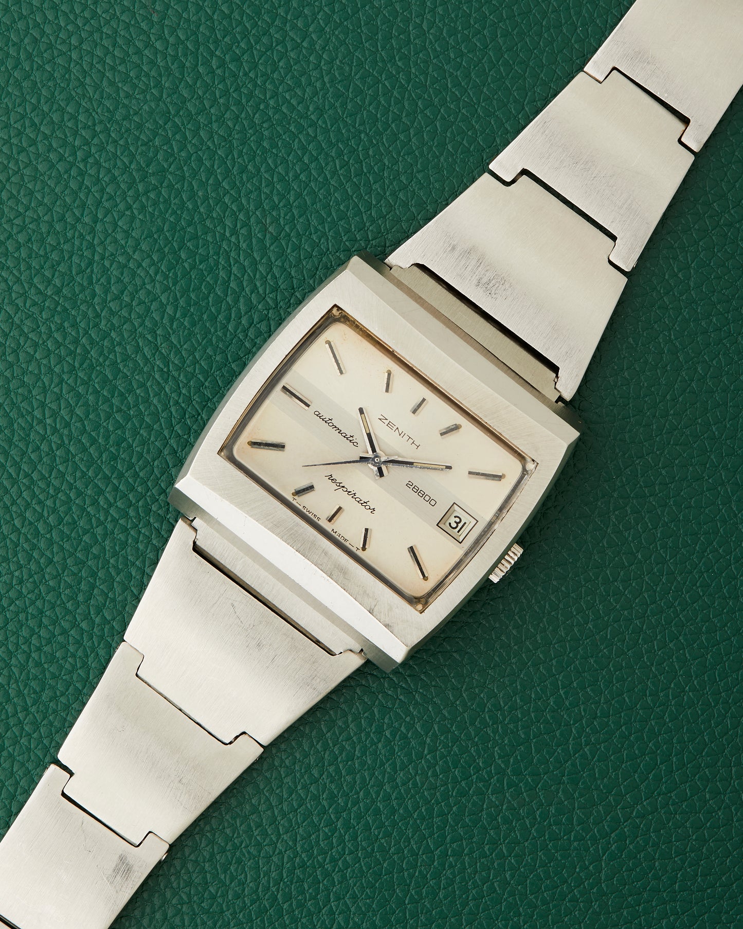 Zenith Ref. A769 Respirator TV-Shaped Case Lobster Bracelet 1974