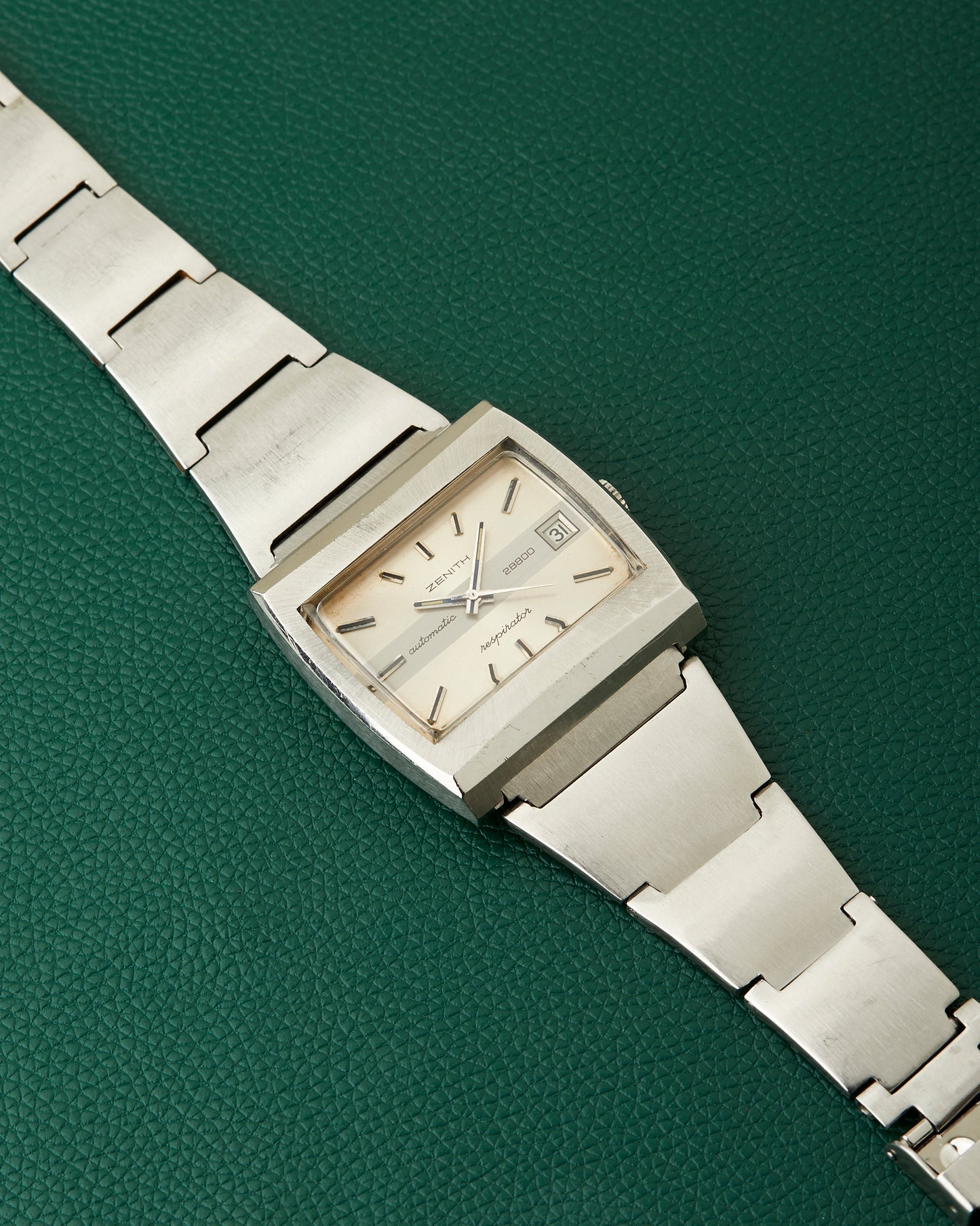 Zenith Ref. A769 Respirator TV-Shaped Case Lobster Bracelet 1974