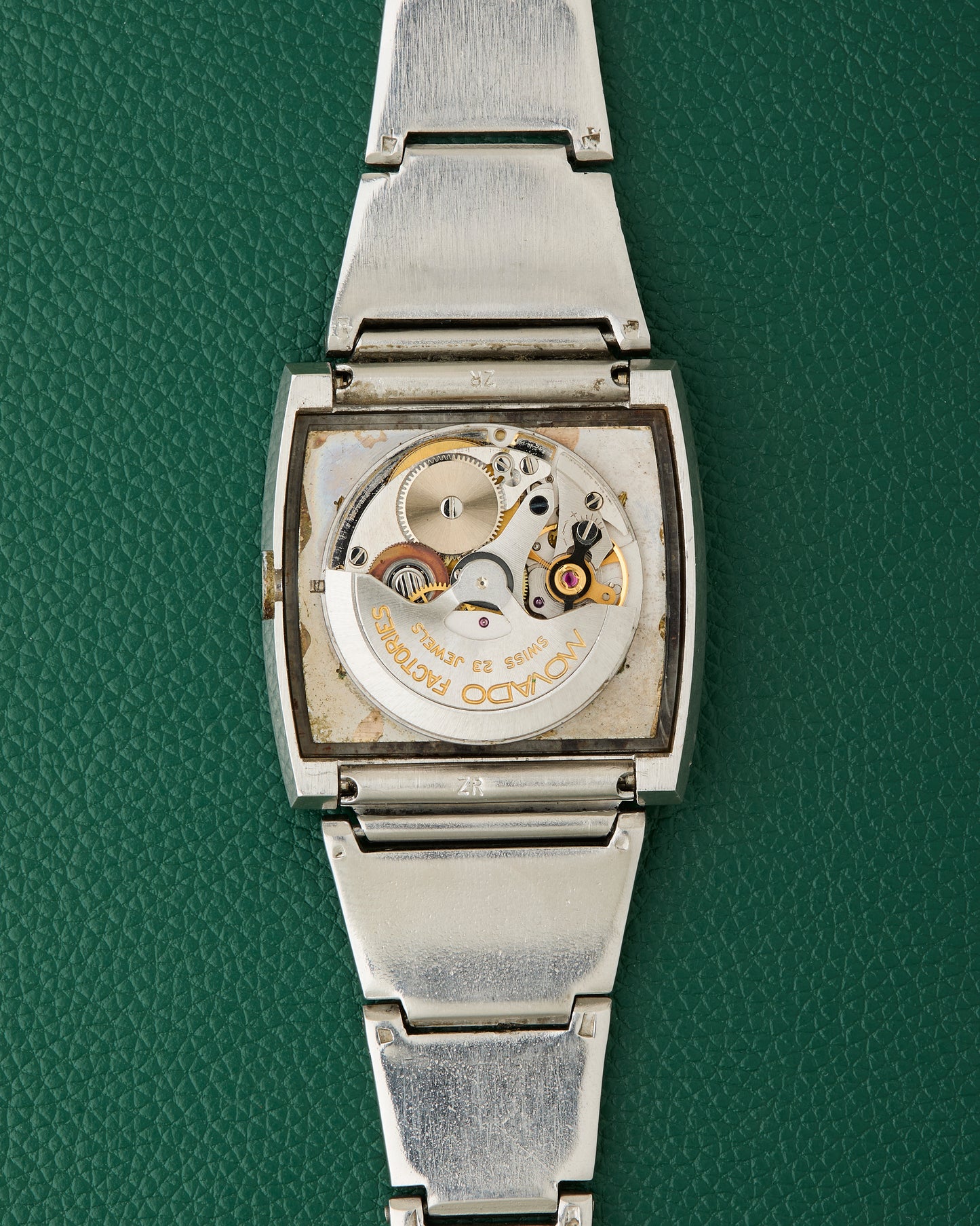 Zenith Ref. A769 Respirator TV-Shaped Case Lobster Bracelet 1974