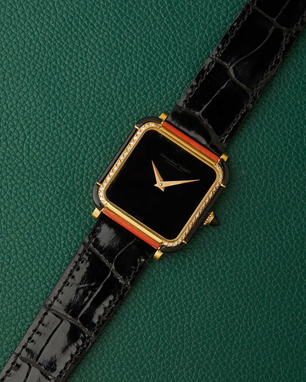 IWC Schaffhausen Ref. 2575 Onyx Dial 18K Yellow Gold Diamond-Set Bezel